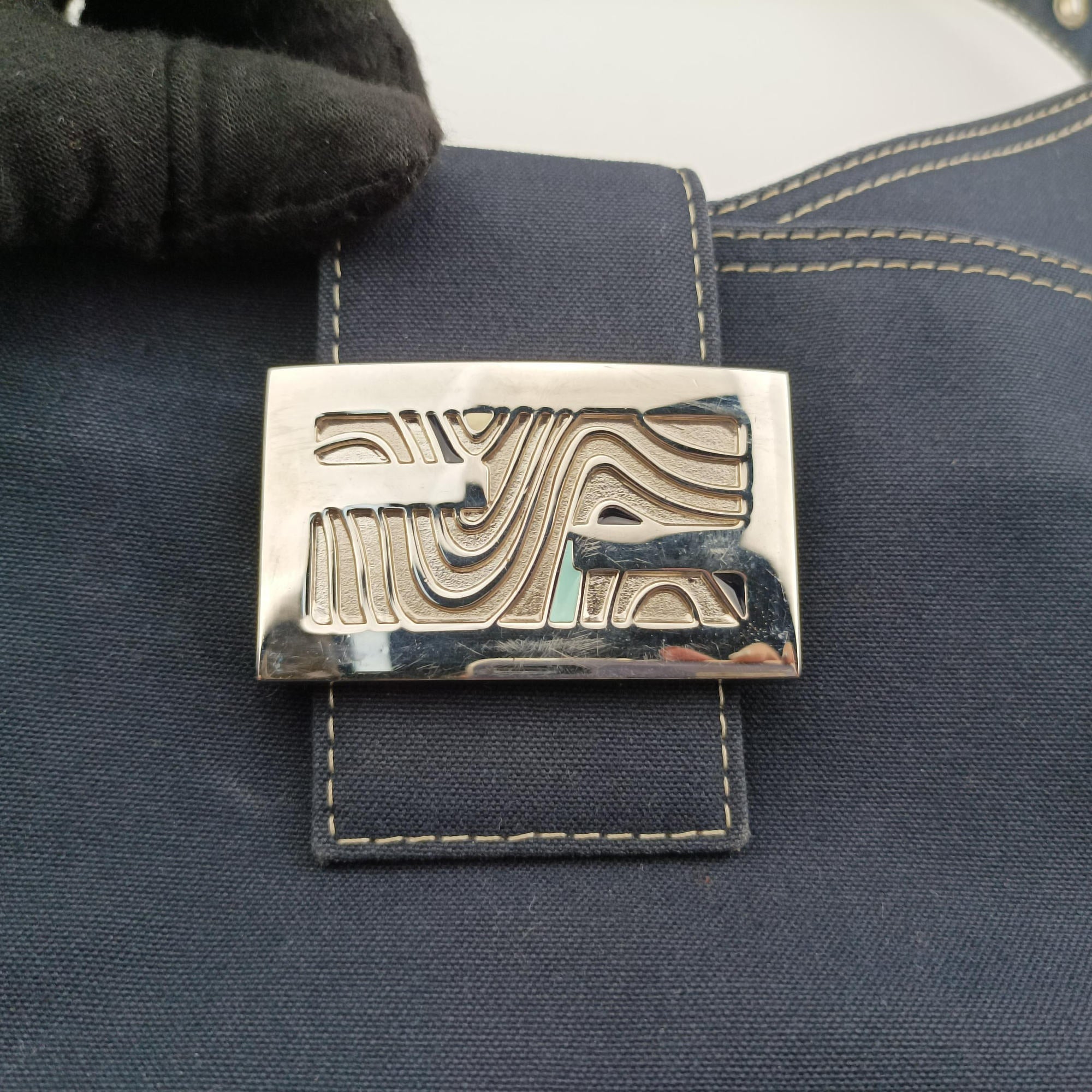 Secondhand Fendi Mamma Bucket Navy Denim 22112 shoulderbag | stylenewstar