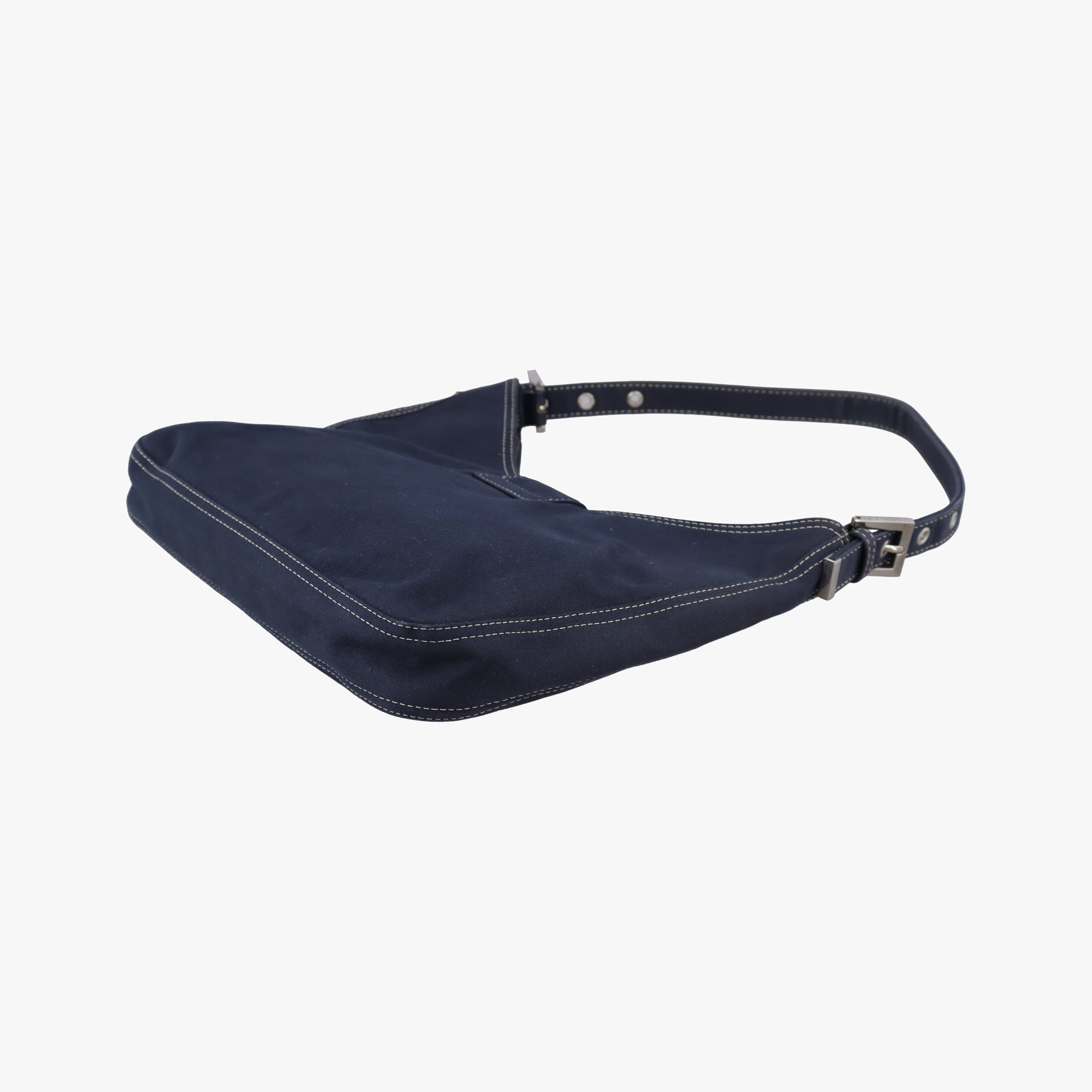 Secondhand Fendi Mamma Bucket Navy Denim 22112 shoulderbag | stylenewstar
