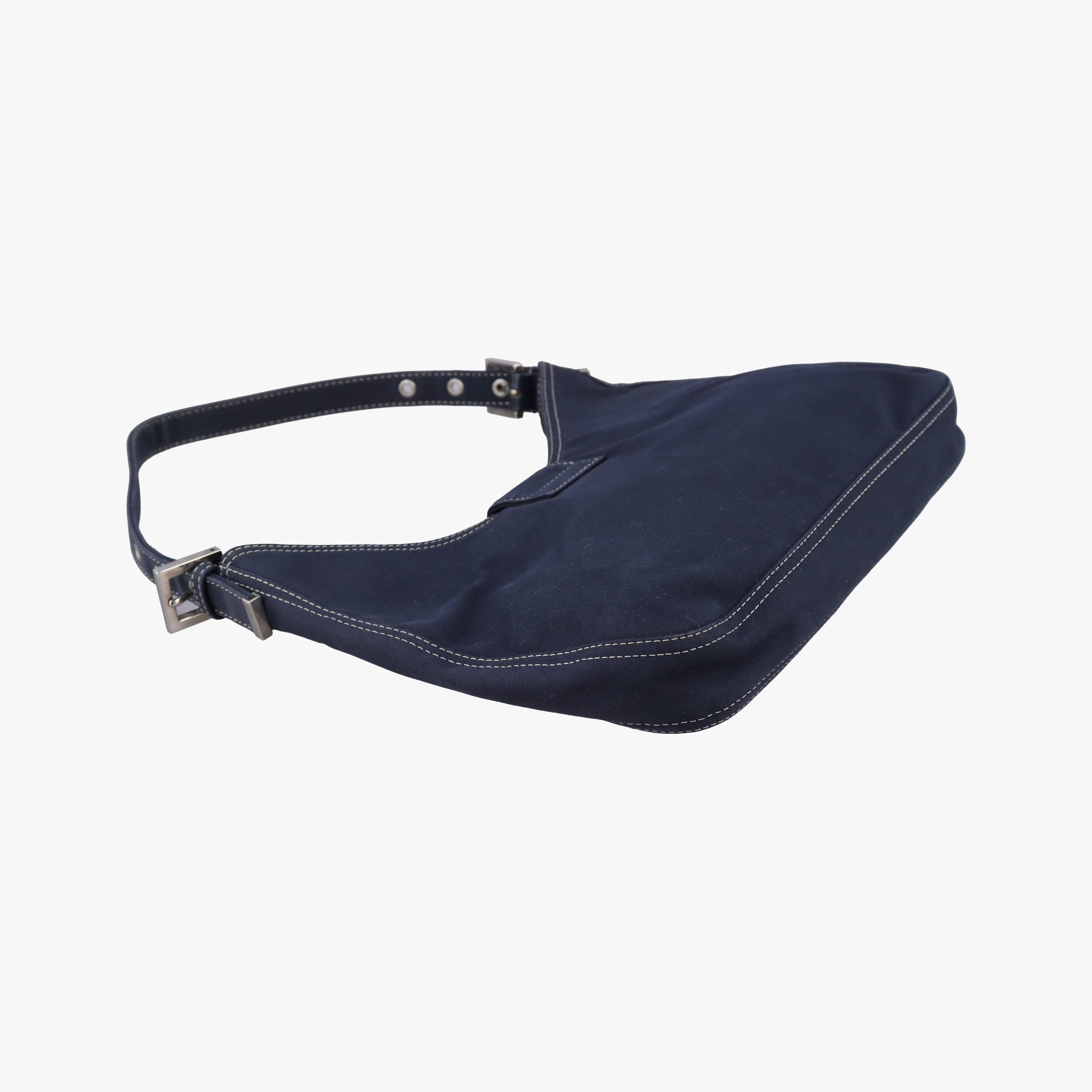 Secondhand Fendi Mamma Bucket Navy Denim 22112 shoulderbag | stylenewstar