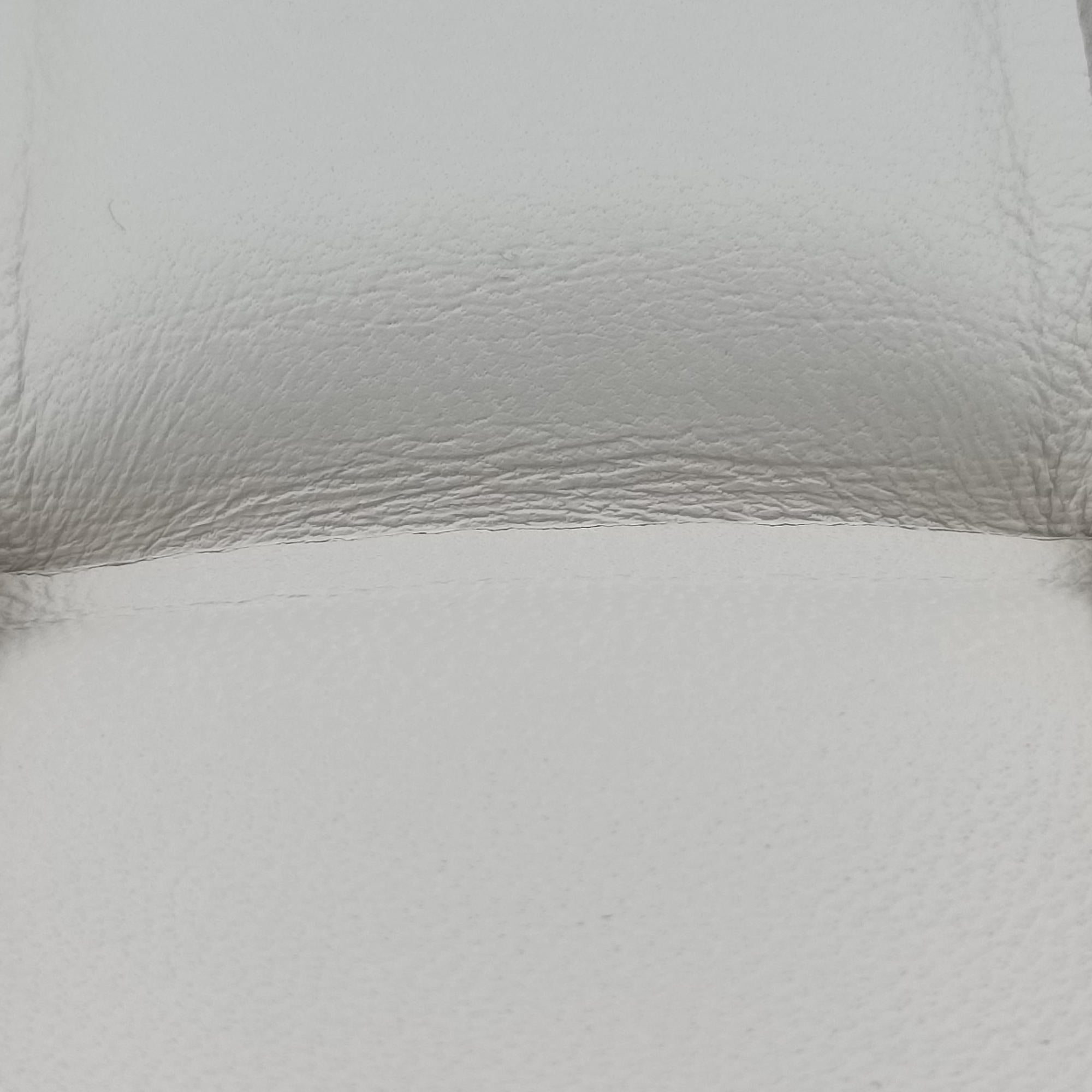 Pre-owned Bottega Veneta Padded CASSETTE White lambskin  shoulderbag | stylenewstar