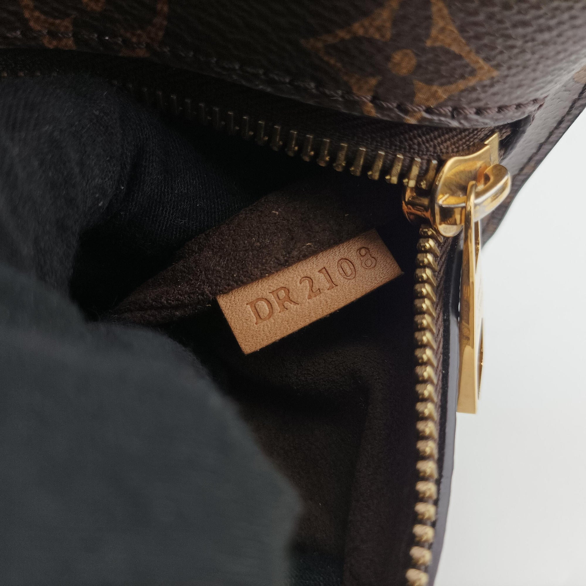Pre-owned Louis Vuitton Pochette Metis MM Brown Monogram Canvas M44875 shoulderbag | stylenewstar