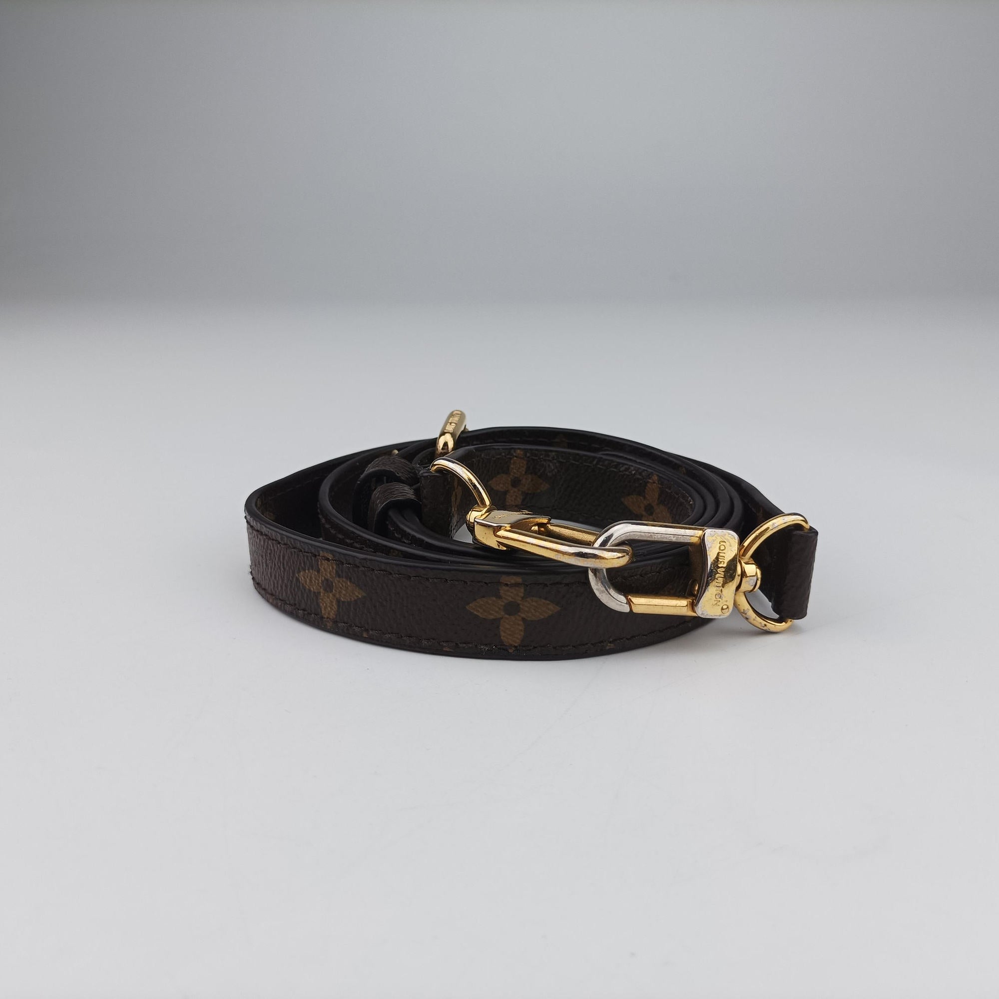 Pre-owned Louis Vuitton Pochette Metis MM Brown Monogram Canvas M44875 shoulderbag | stylenewstar