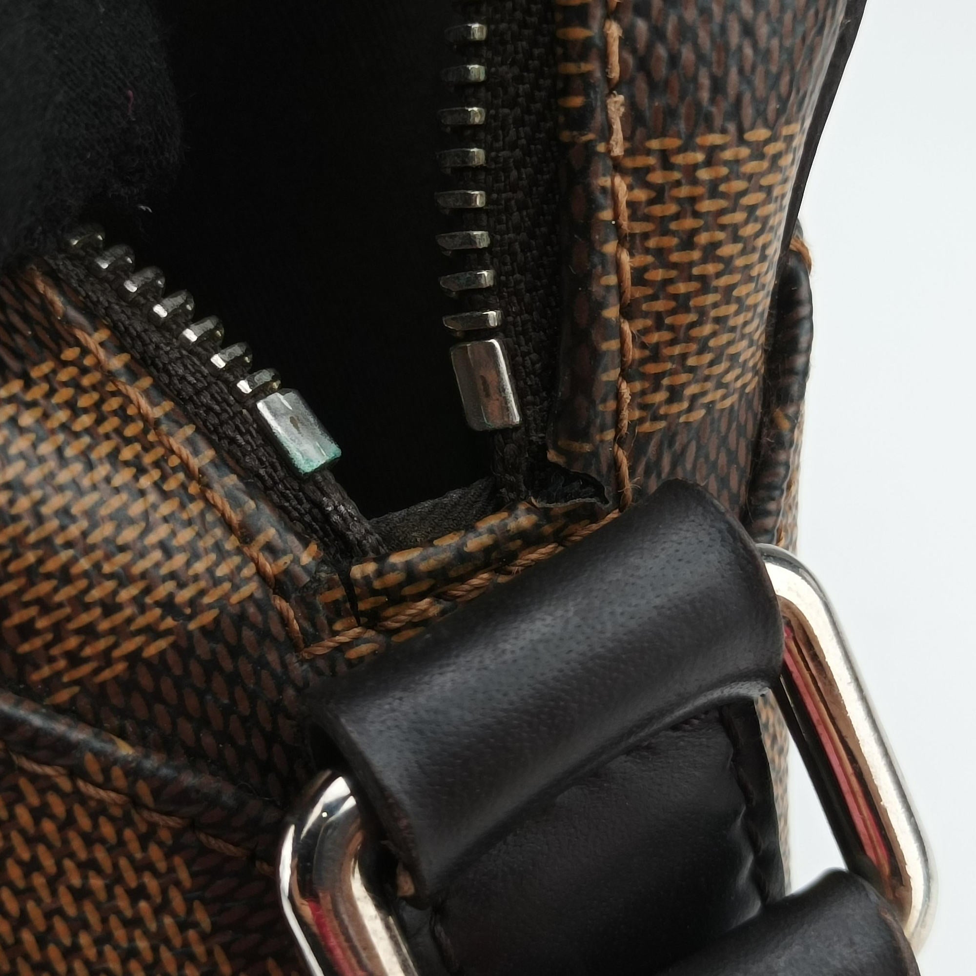 Pre-owned Louis Vuitton Jake messenger PM EBENE Damier Canvas N41568 shoulderbag | stylenewstar