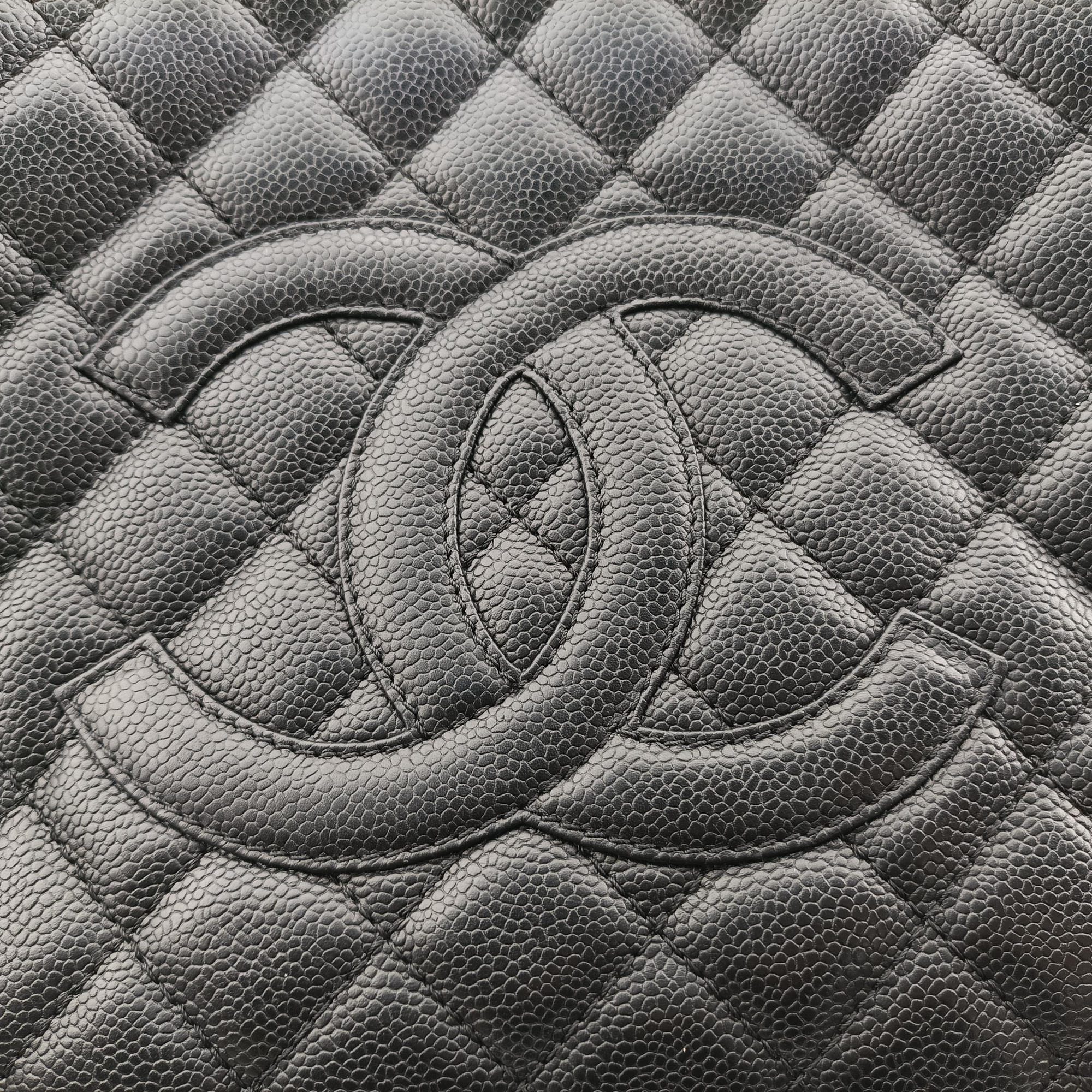 Pre-owned Chanel Matelasse Cocomark GST Black caviar skin A20995 shoulderbag | stylenewstar