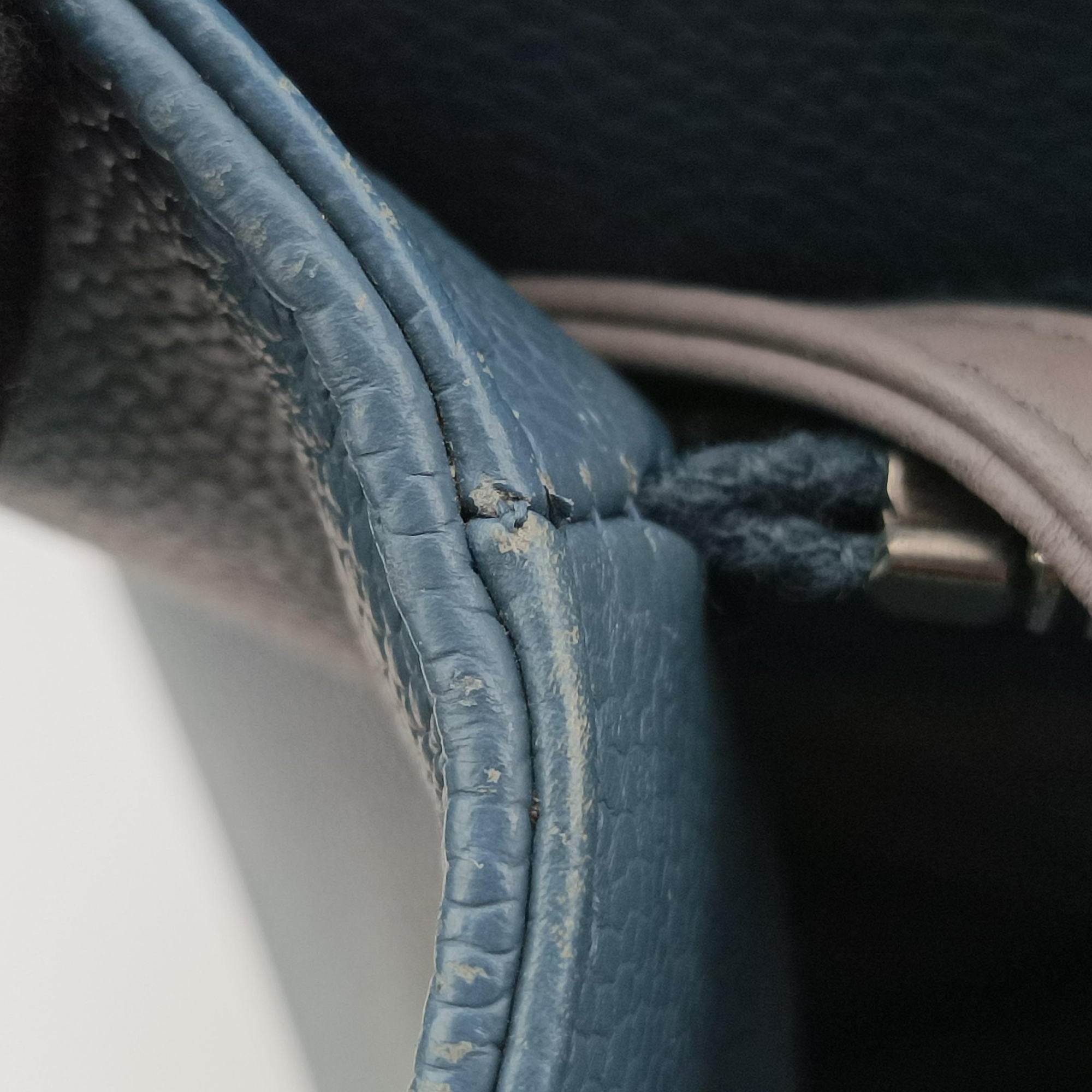 Secondhand Chanel Matelasse Cocomark GST Blue caviar skin A50995 shoulderbag | stylenewstar