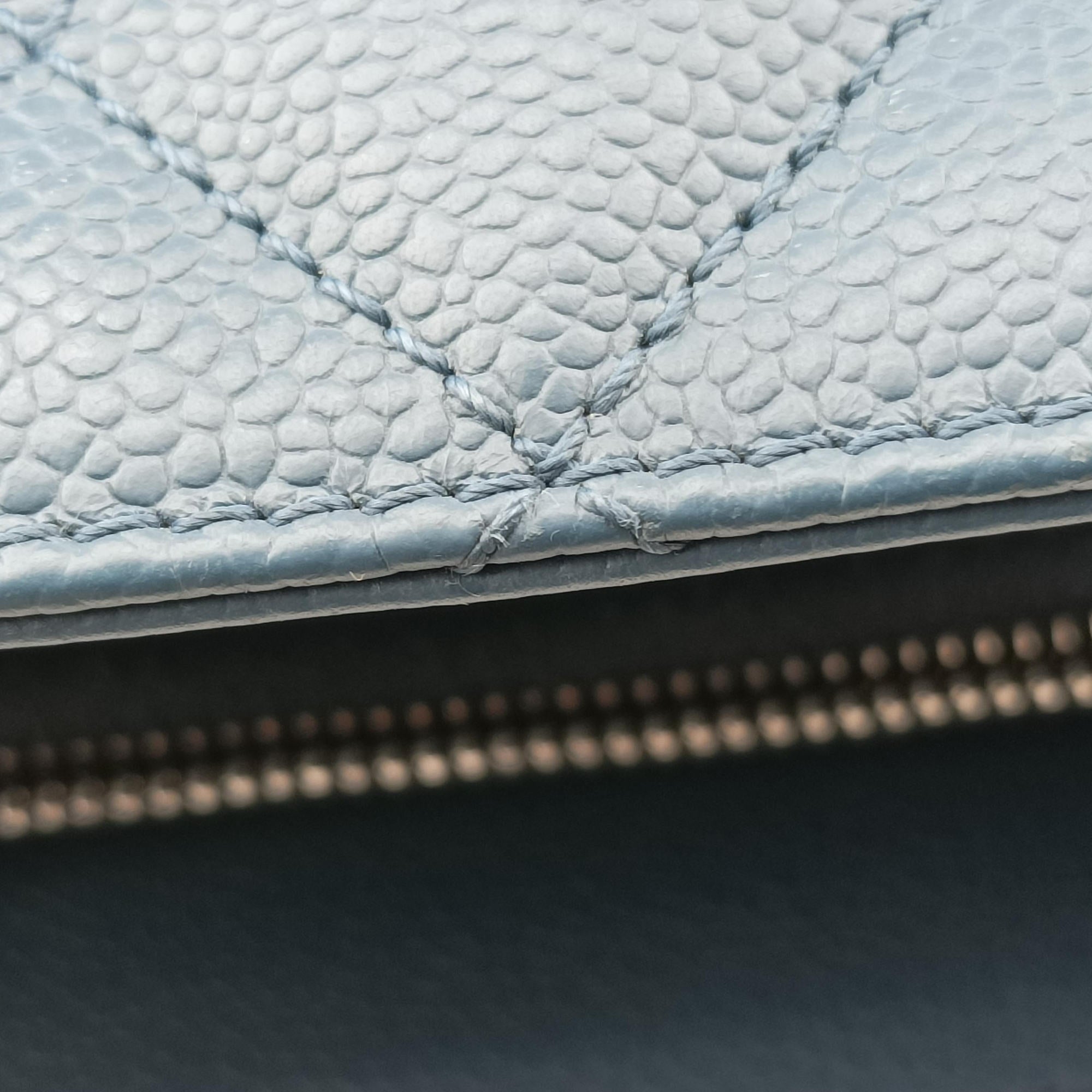 Secondhand Chanel Matelasse Cocomark GST Blue caviar skin A50995 shoulderbag | stylenewstar