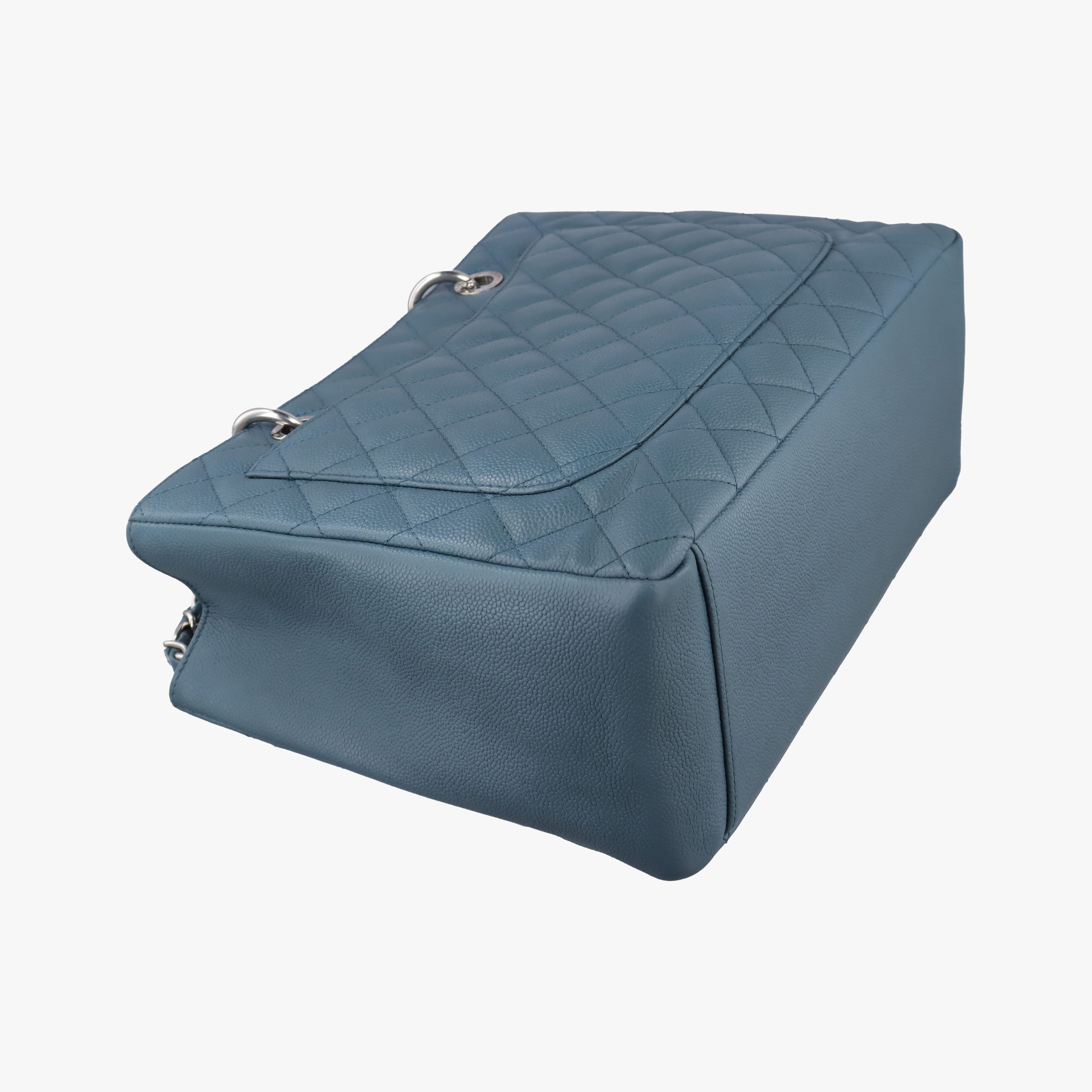 Secondhand Chanel Matelasse Cocomark GST Blue caviar skin A50995 shoulderbag | stylenewstar