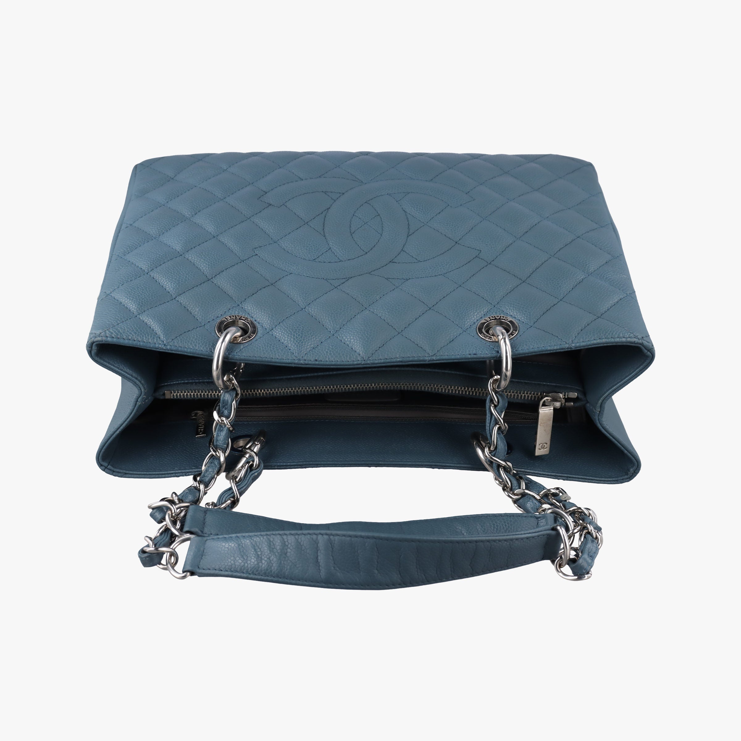 Secondhand Chanel Matelasse Cocomark GST Blue caviar skin A50995 shoulderbag | stylenewstar