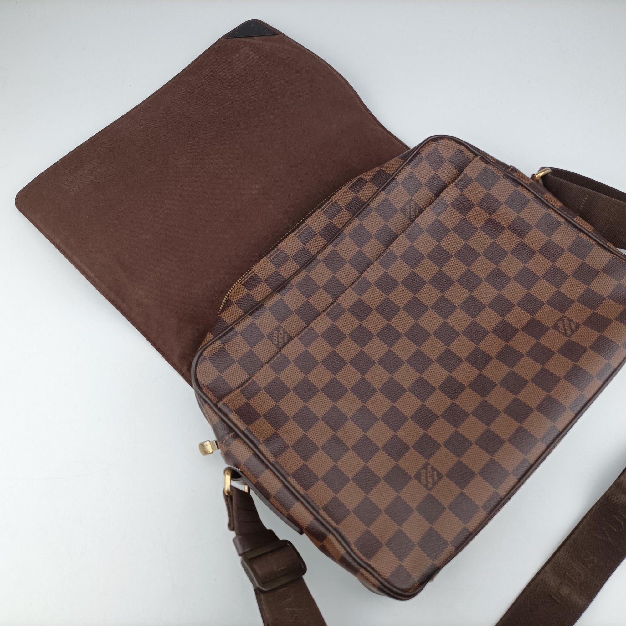 Vintage Louis Vuitton SHELTON MM EBENE Damier Canvas N41149 shoulderbag | stylenewstar
