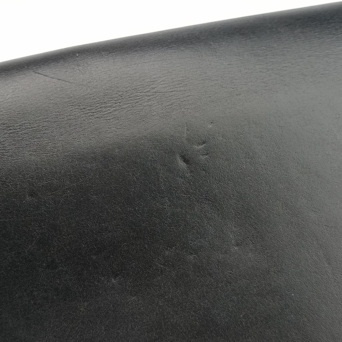 Pre-owned Yves Saint Laurent KATE Black Leather 354119 shoulderbag | stylenewstar