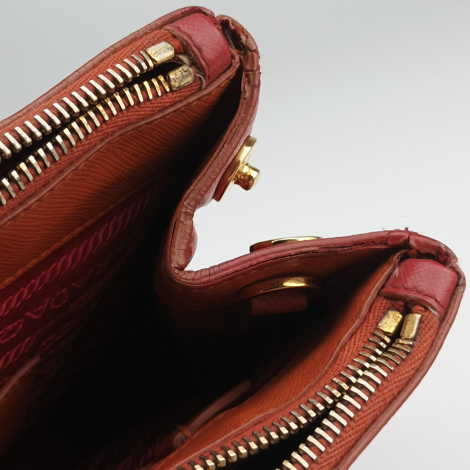Pre-owned Prada Galleria Orange×red SAFFIANO Leather BN1844 shoulderbag | stylenewstar