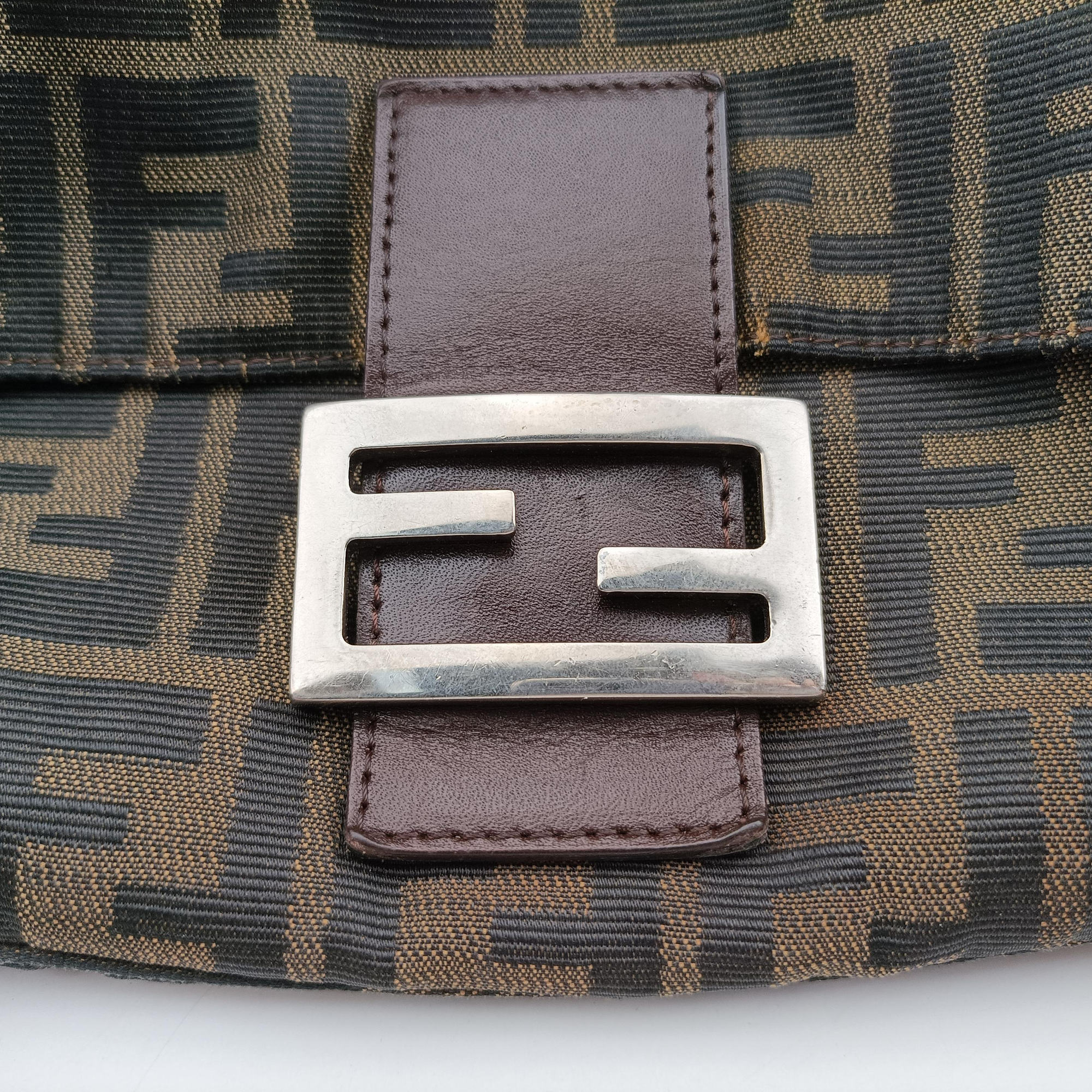 Pre-owned Fendi Baguette Zucchino Brown canvas 377526 shoulderbag | stylenewstar