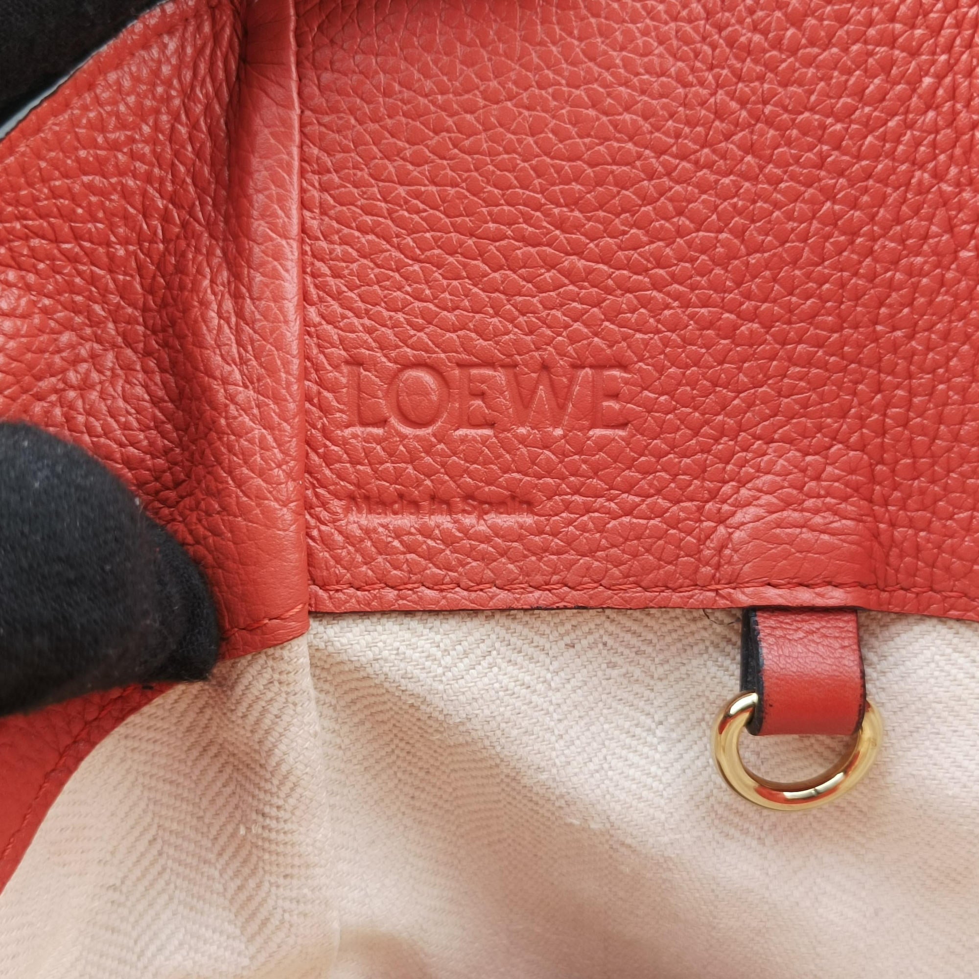 Secondhand Loewe Hammock Orange Leather  shoulderbag | stylenewstar