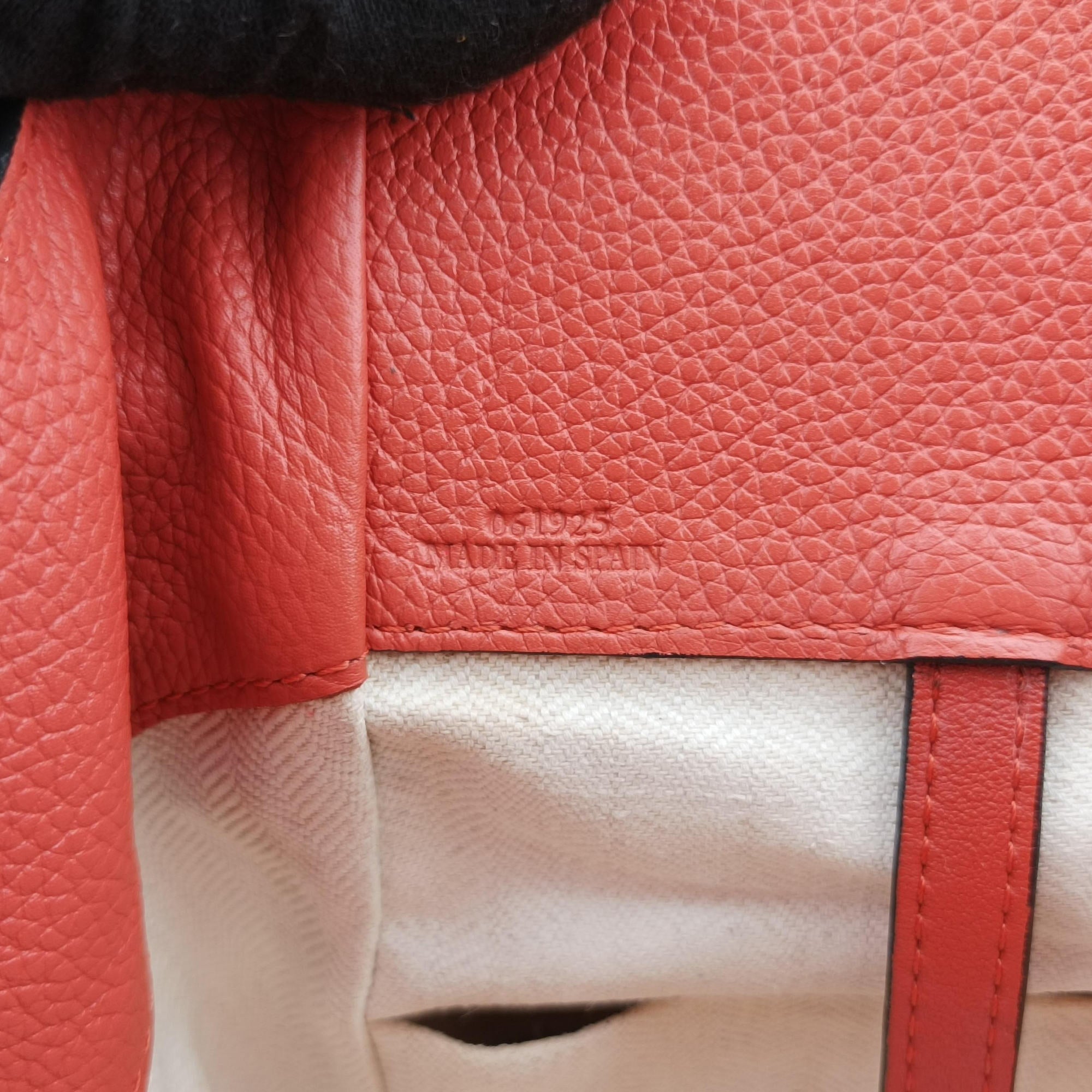 Secondhand Loewe Hammock Orange Leather  shoulderbag | stylenewstar