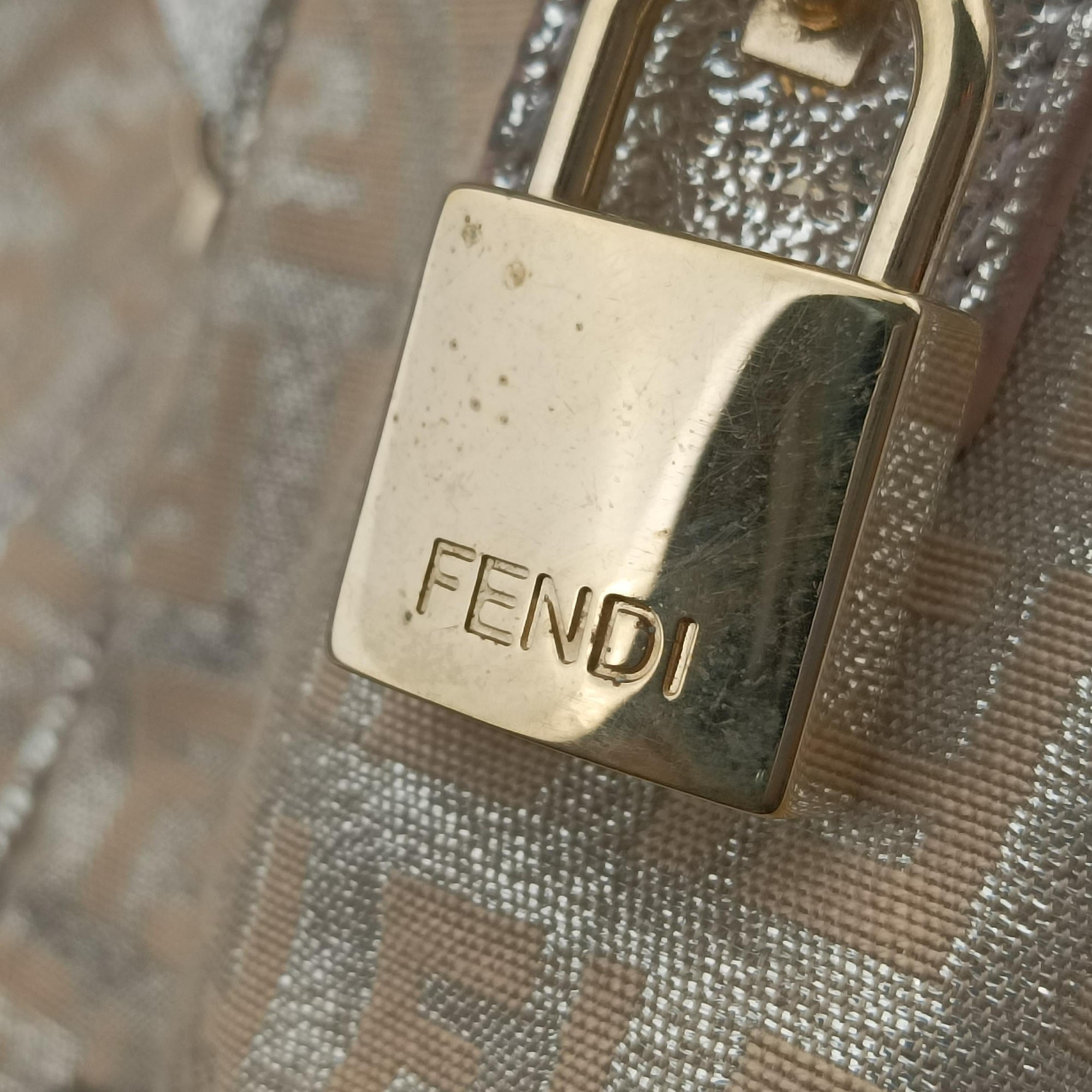Pre-owned Fendi Zucchino Glitter Logo Pink Canvas 8BL068 handbag | stylenewstar