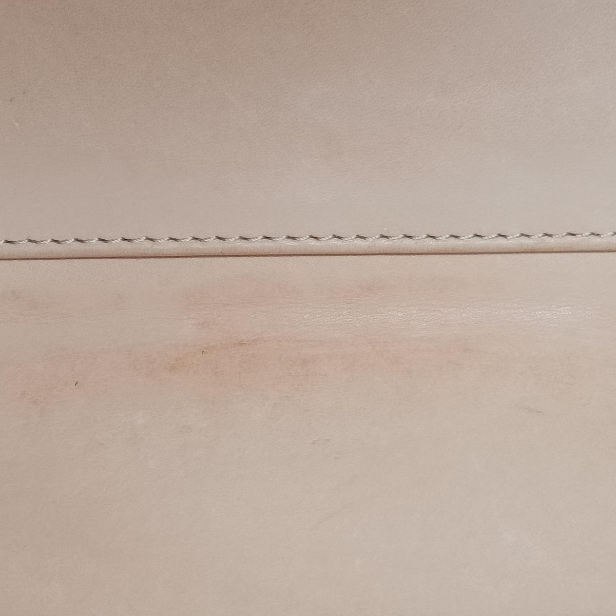 Secondhand Delvaux Brillon MM
 White Leather  shoulderbag | stylenewstar