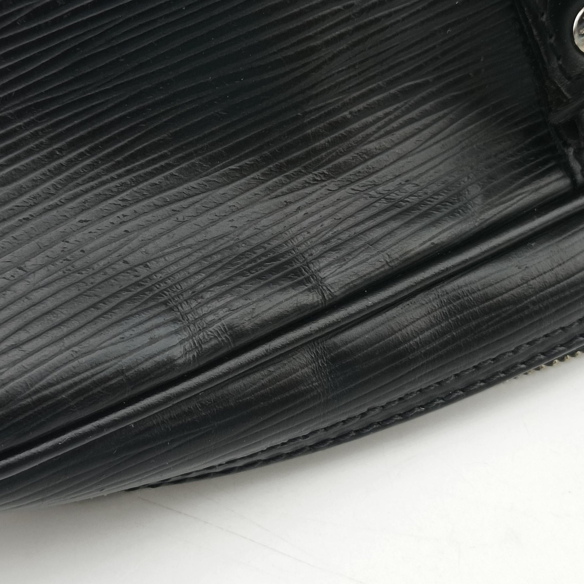 Vintage Louis Vuitton Porto Document Voyage Noir Epi M59162 handbag | stylenewstar
