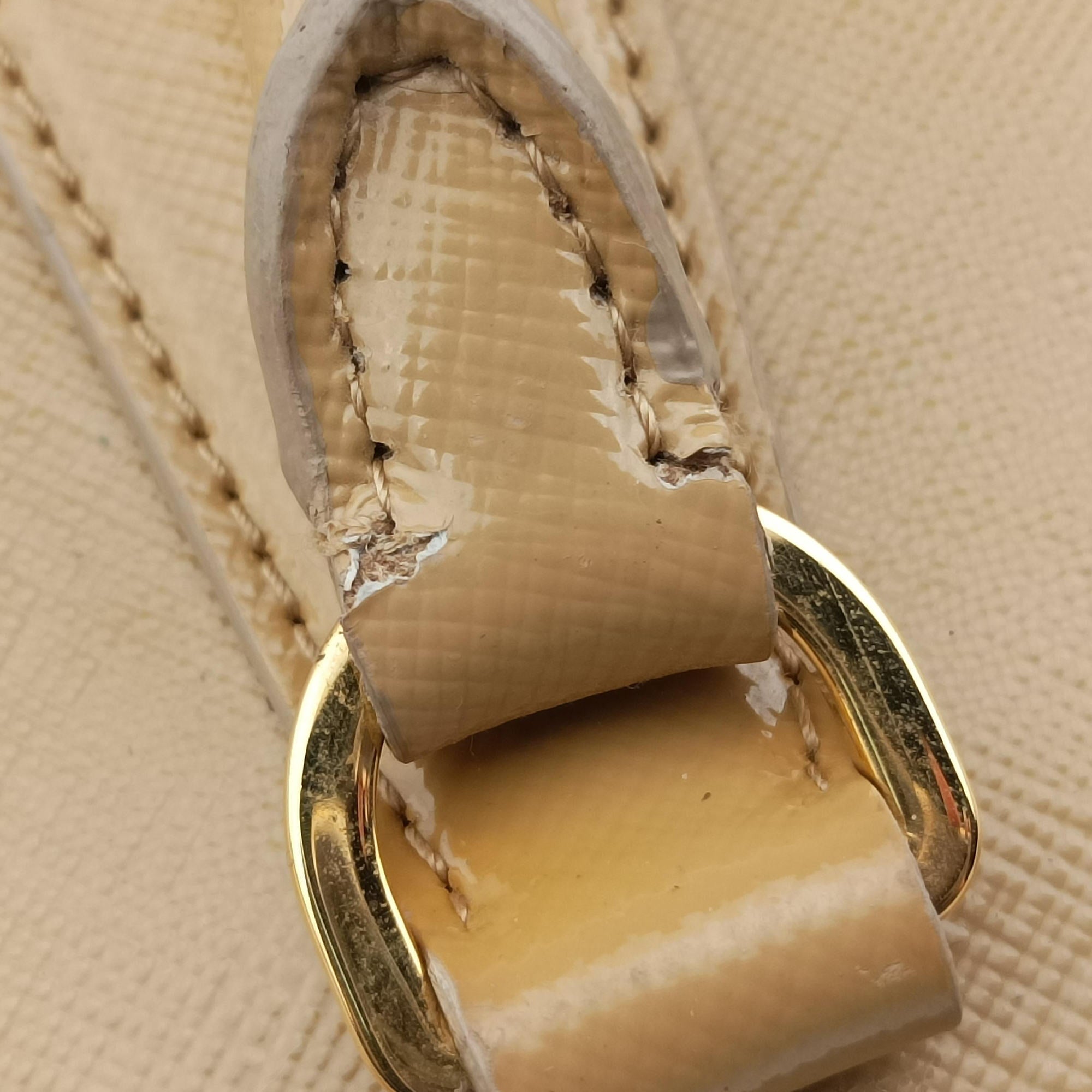 Pre-owned Prada Pyramid Beige Patent BL0808 handbag | stylenewstar