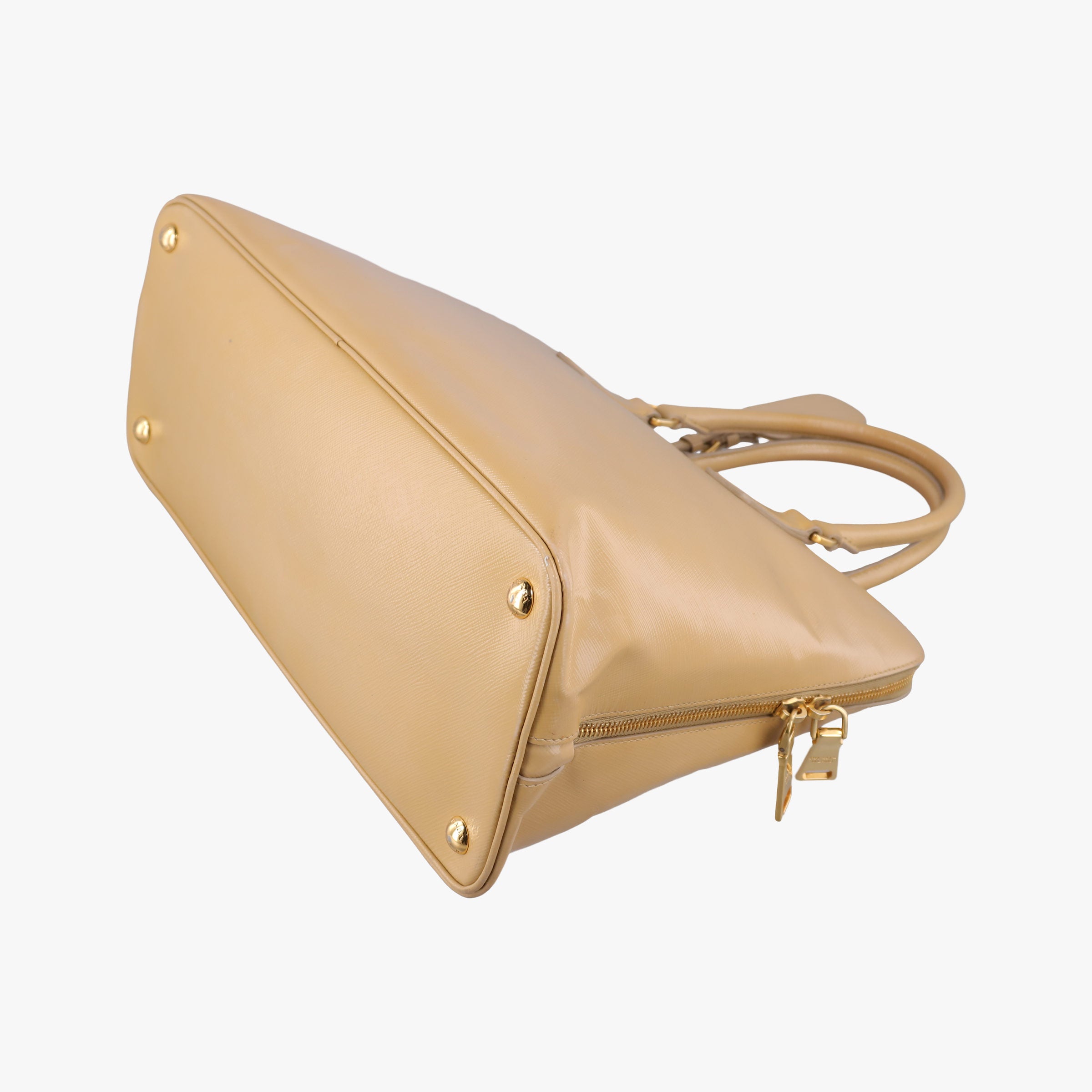 Pre-owned Prada Pyramid Beige Patent BL0808 handbag | stylenewstar