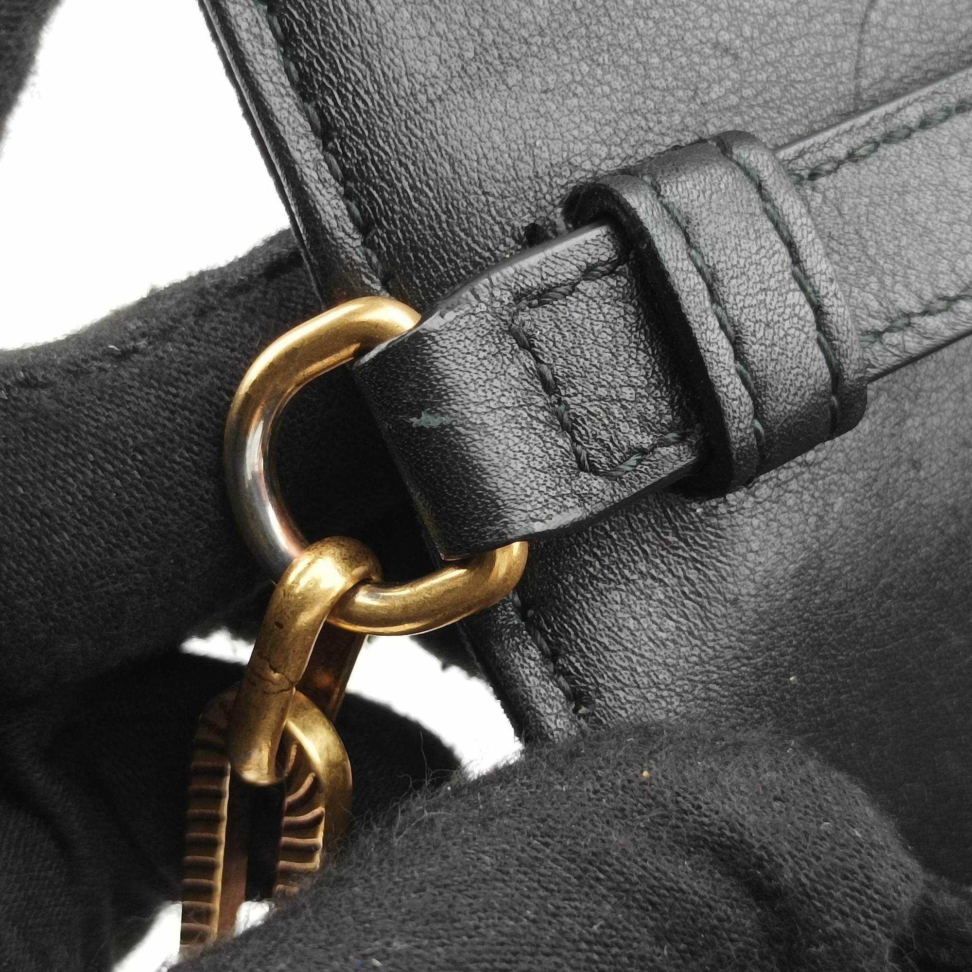 Secondhand Gucci Broadway Black velour 489218 shoulderbag | stylenewstar
