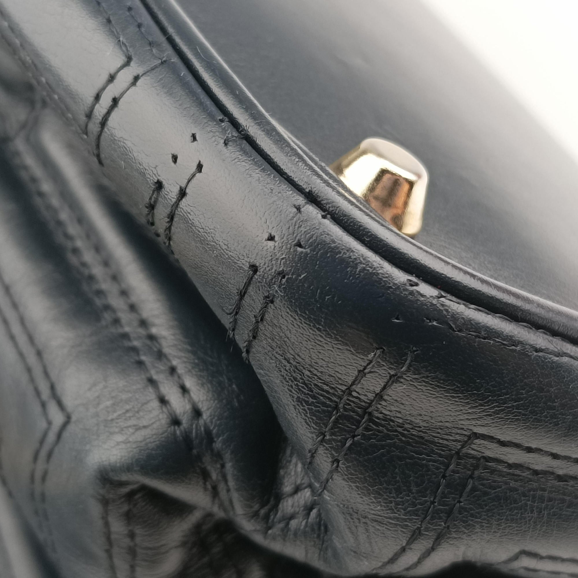Pre-owned VERSACE Medusa quilted Navy Leather  handbag | stylenewstar