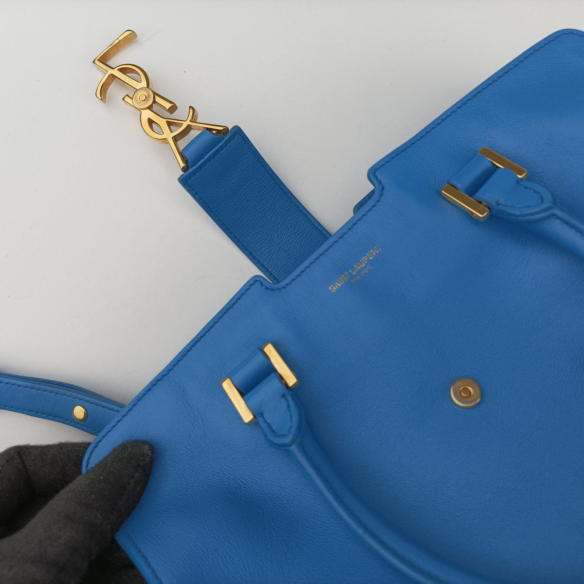 Secondhand Yves Saint Laurent BABY CABAS Blue Leather 400914 shoulderbag | stylenewstar