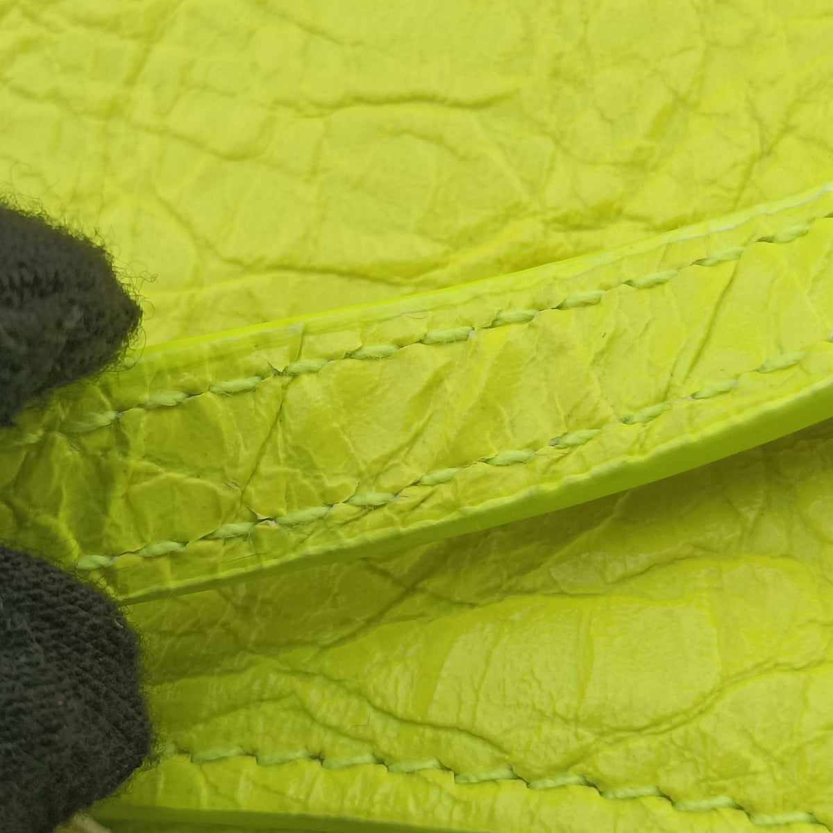Secondhand Balenciaga Le Cagole Yellow lambskin  shoulderbag | stylenewstar
