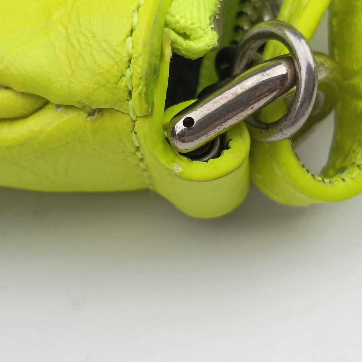Secondhand Balenciaga Le Cagole Yellow lambskin  shoulderbag | stylenewstar