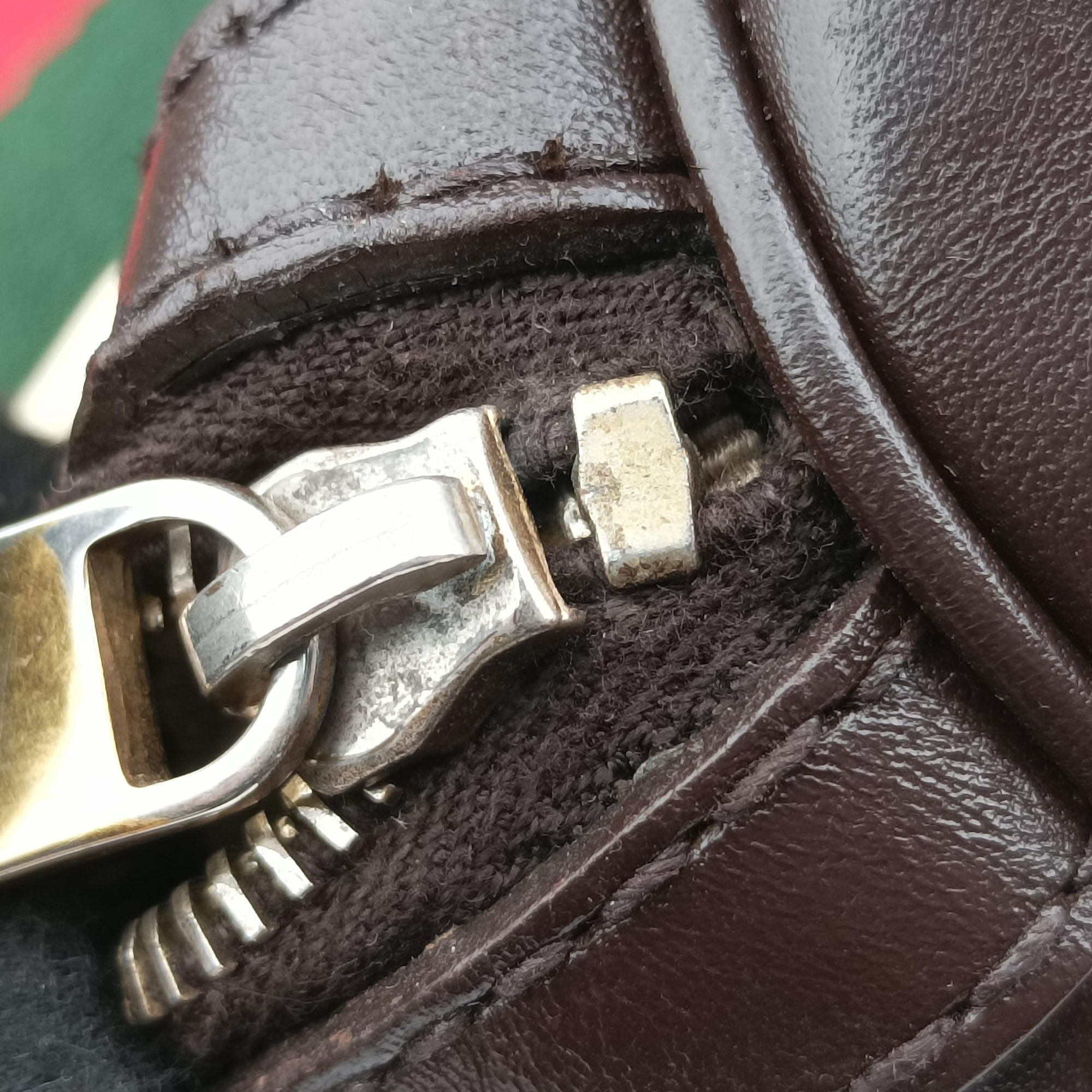 Pre-owned Gucci Sherry Line Beige×green×red canvas×leather 247205 shoulderbag | stylenewstar