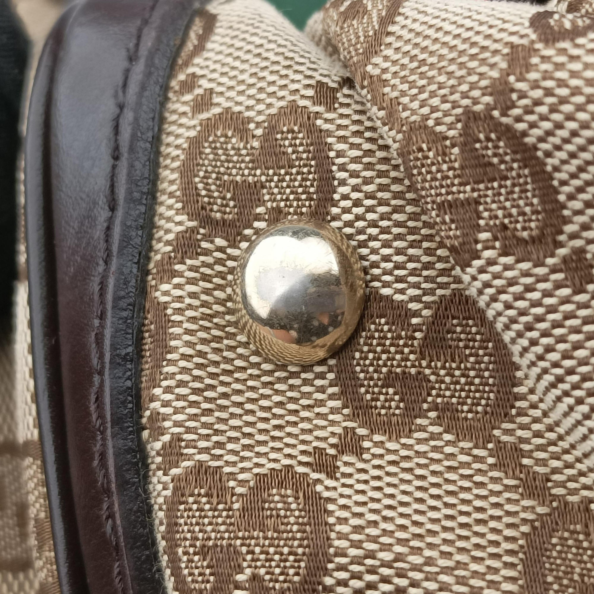 Pre-owned Gucci Sherry Line Beige×green×red canvas×leather 247205 shoulderbag | stylenewstar