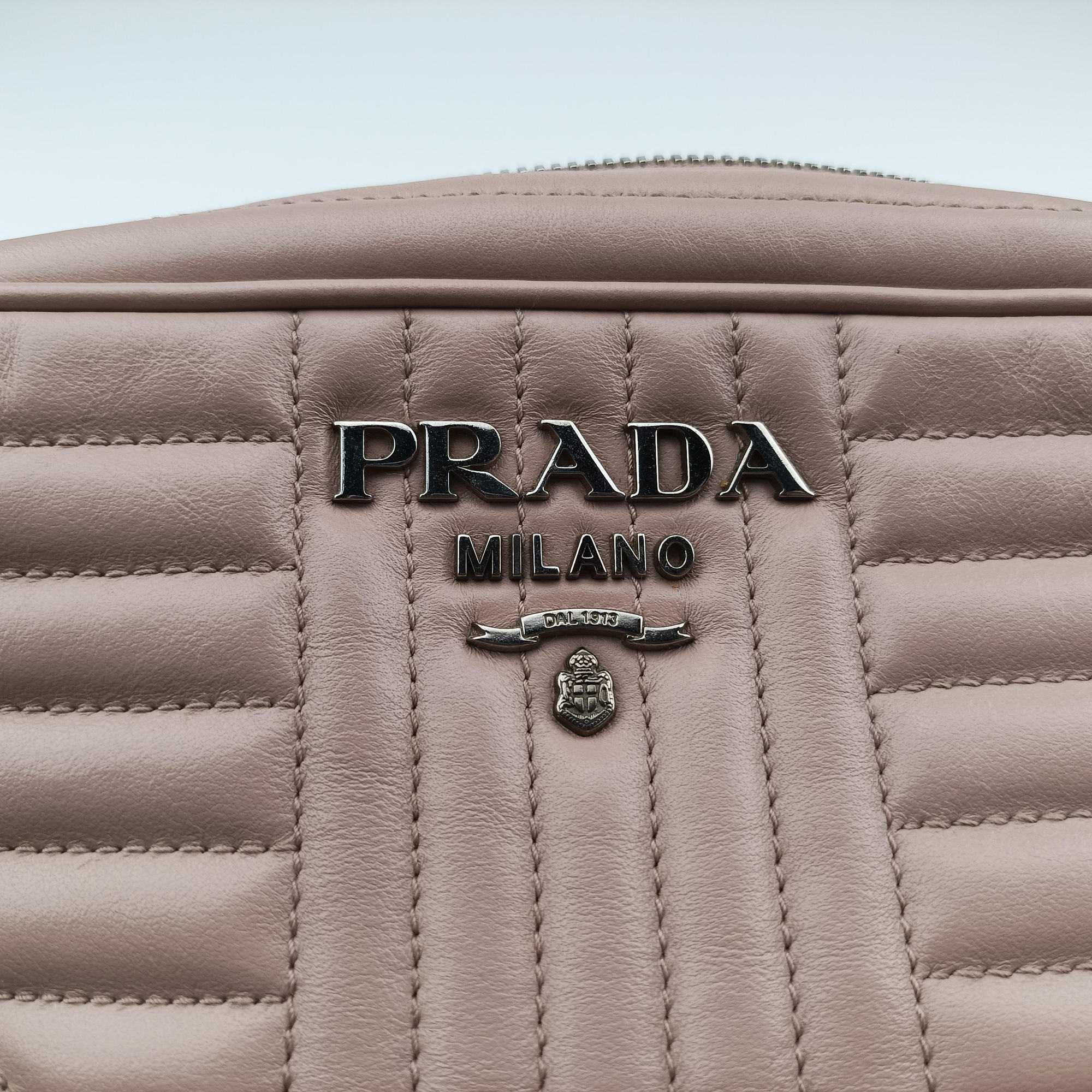Secondhand Prada Diagramme Pink Leather 1BH084 shoulderbag | stylenewstar