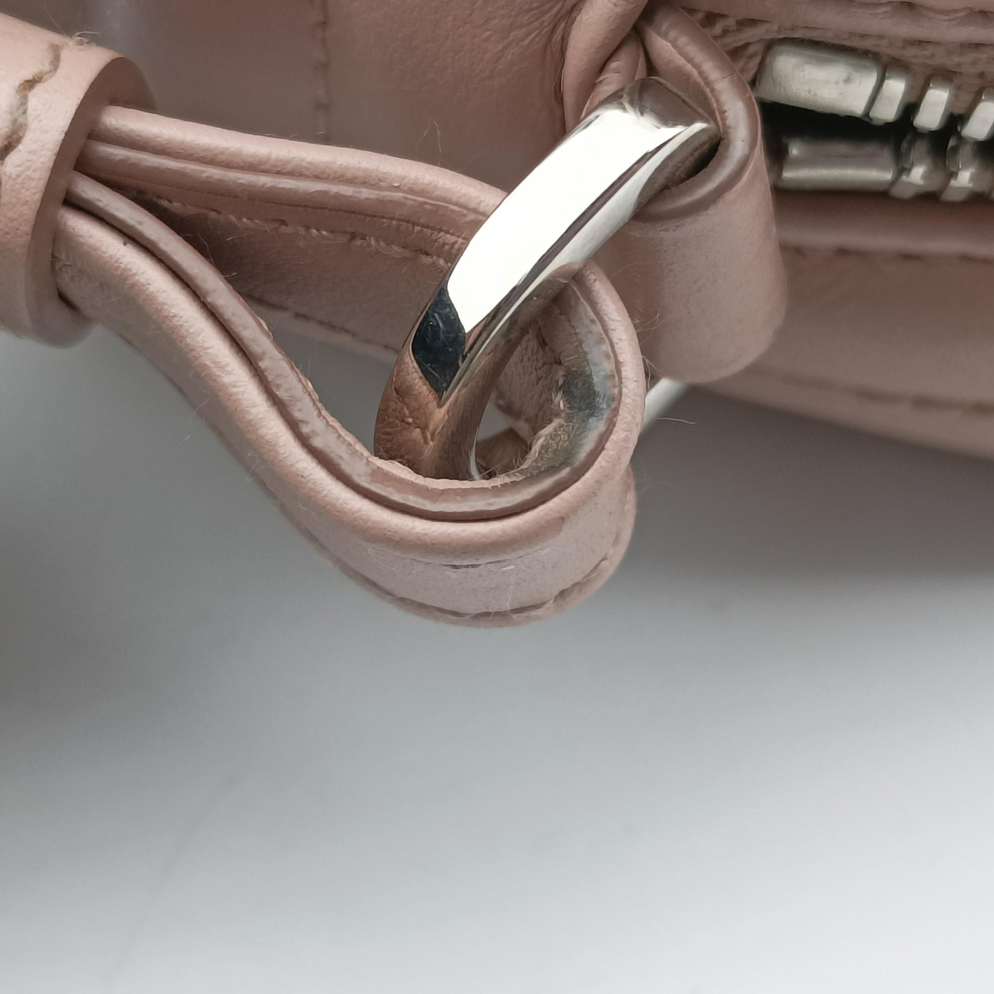 Secondhand Prada Diagramme Pink Leather 1BH084 shoulderbag | stylenewstar