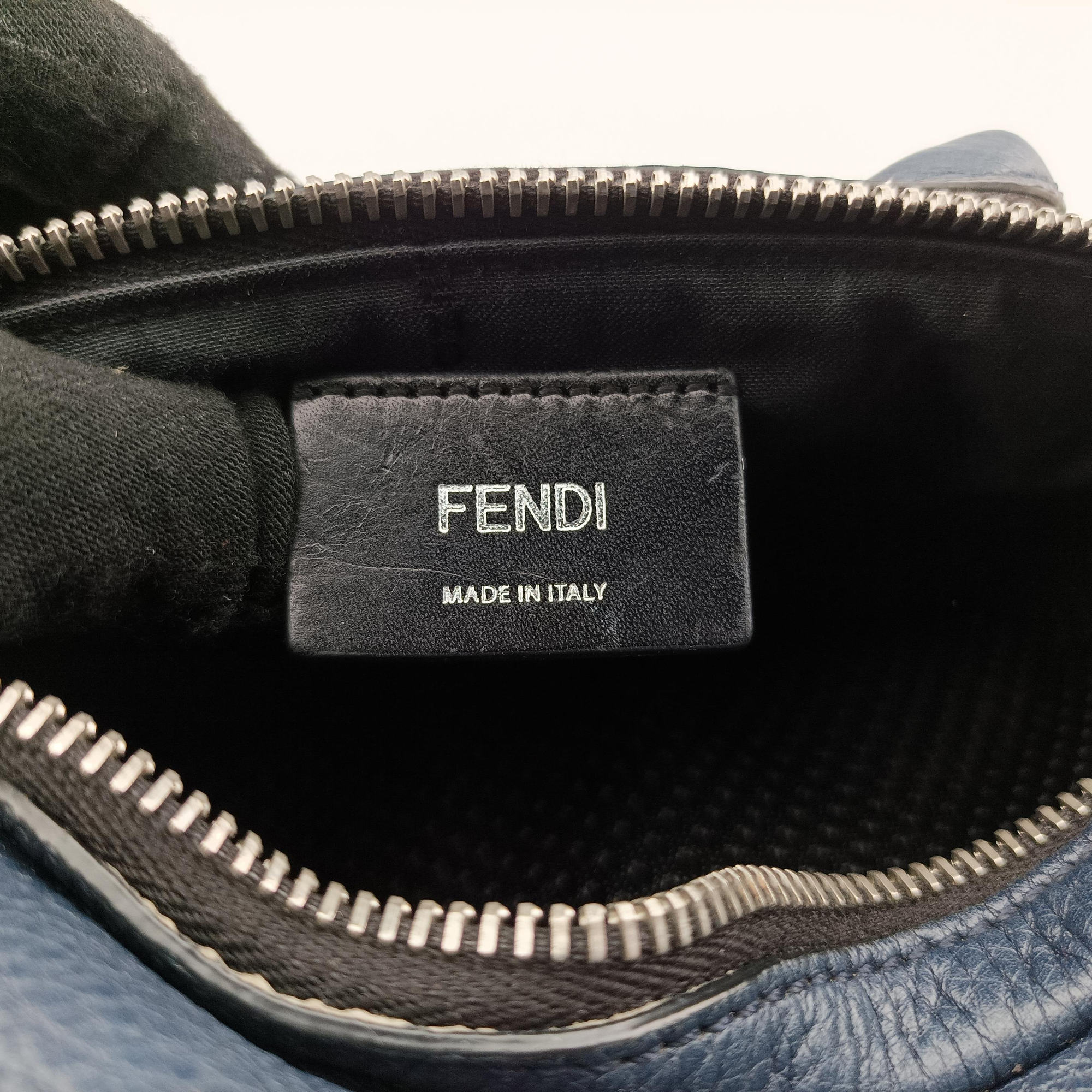 Secondhand Fendi Pecan AMOR Logo Navy Leather 7VA446 bum bag/waist bag | stylenewstar