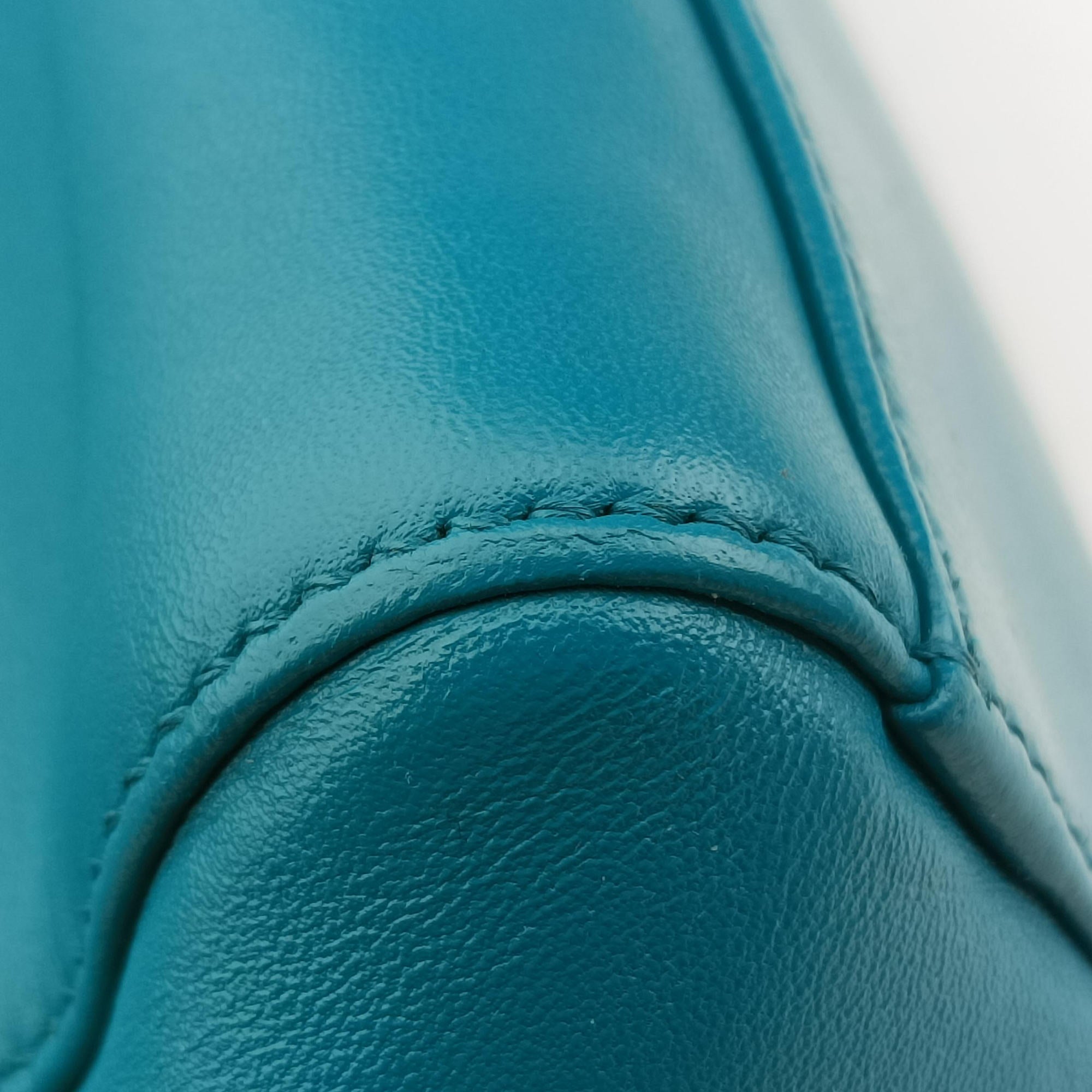 Pre-owned Fendi PEEKABOO Blue Leather 8BN244 shoulderbag | stylenewstar