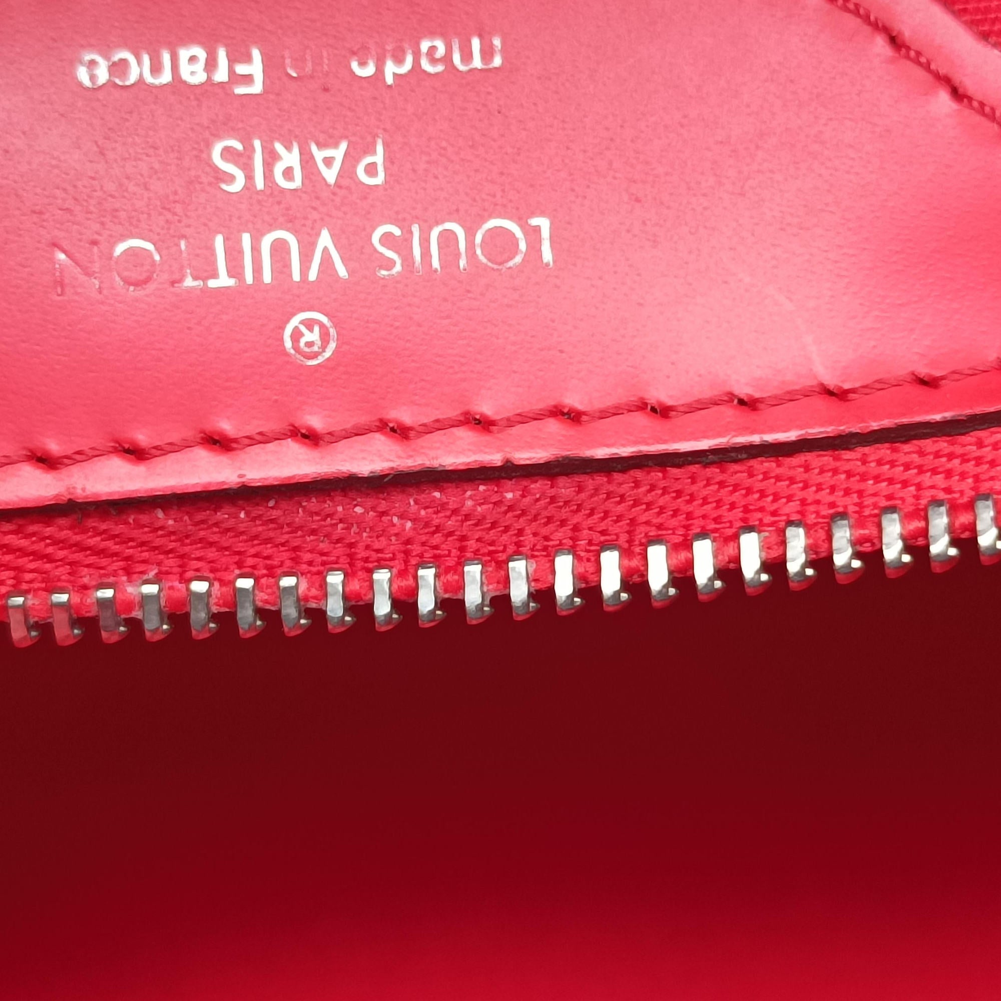 Pre-owned Louis Vuitton Brea MM Rubis Epi M4030E shoulderbag | stylenewstar