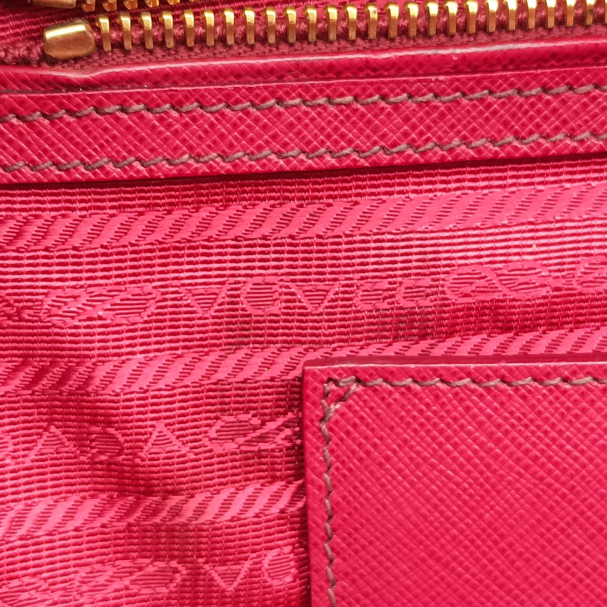 Secondhand Prada Galleria Front Pocket Red SAFFIANO Leather BN2674 shoulderbag | stylenewstar
