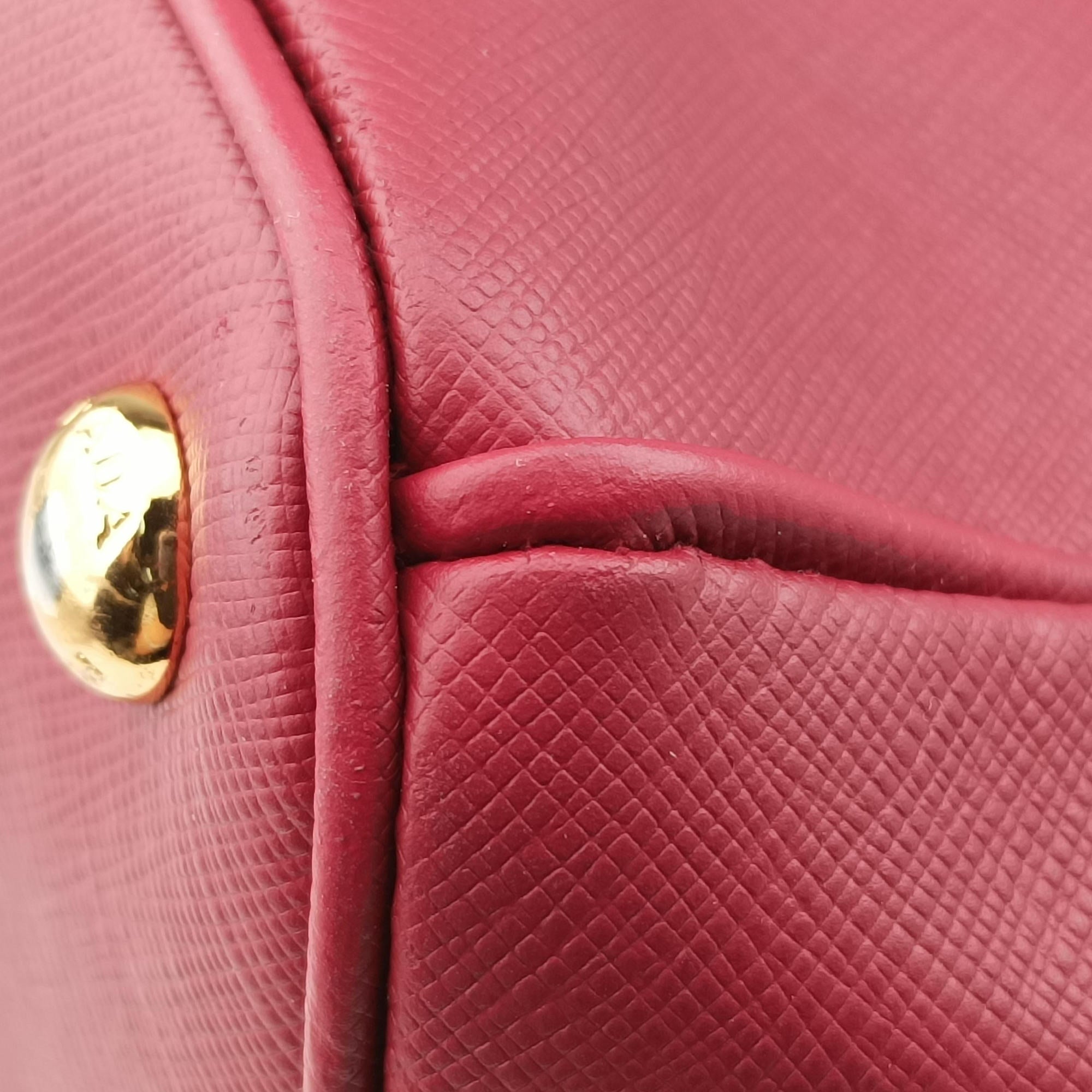Secondhand Prada Galleria Front Pocket Red SAFFIANO Leather BN2674 shoulderbag | stylenewstar
