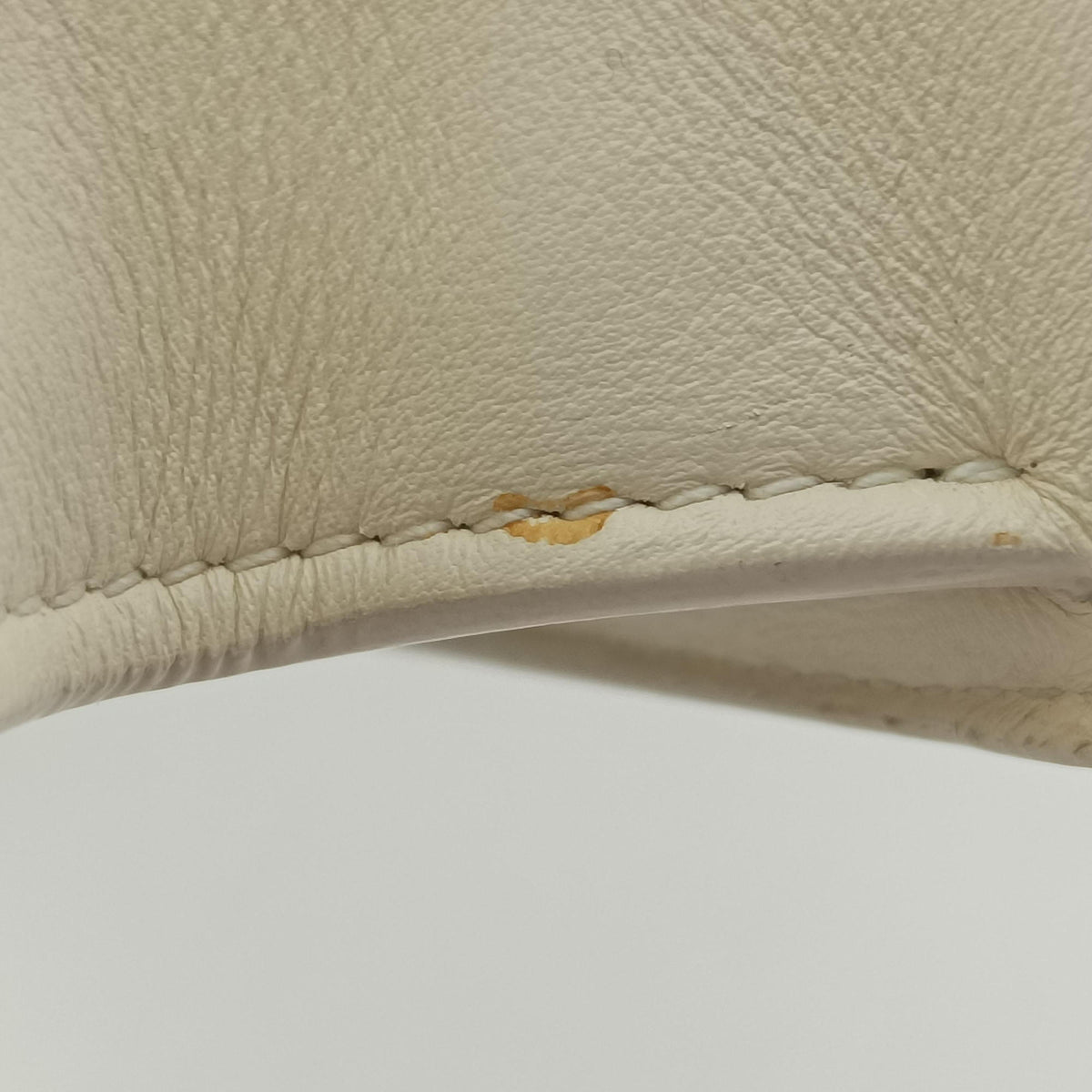 Vintage Christian Dior 30 Montaigne White leather  shoulderbag | stylenewstar