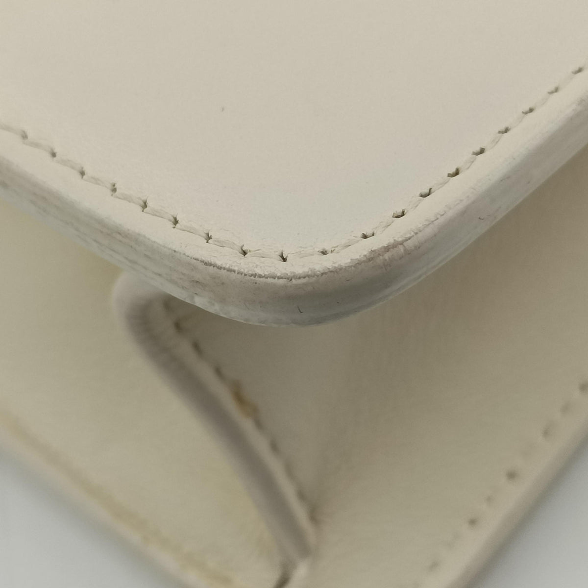 Vintage Christian Dior 30 Montaigne White leather  shoulderbag | stylenewstar