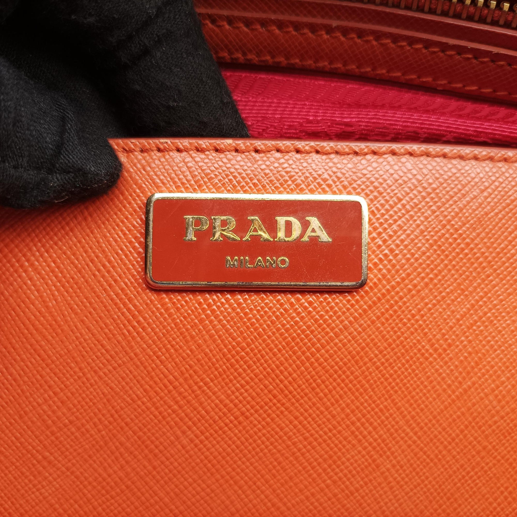 Pre-owned Prada Galleria Orange×red SAFFIANO Leather BN1844 clutchbag | stylenewstar
