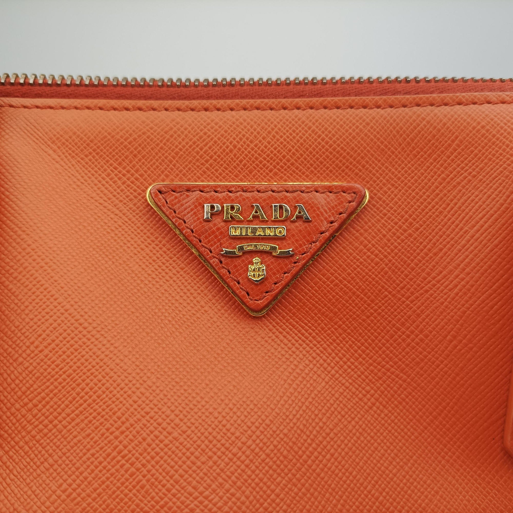 Pre-owned Prada Galleria Orange×red SAFFIANO Leather BN1844 clutchbag | stylenewstar