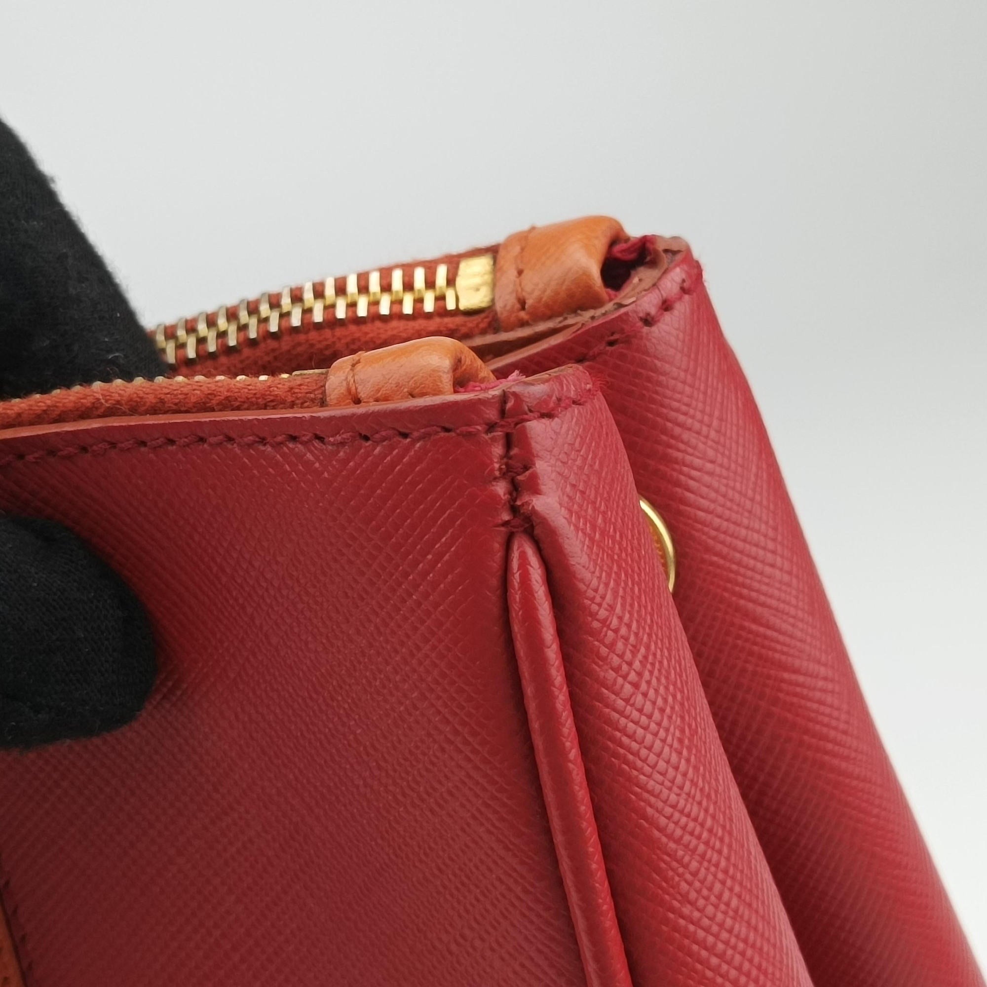 Pre-owned Prada Galleria Orange×red SAFFIANO Leather BN1844 clutchbag | stylenewstar