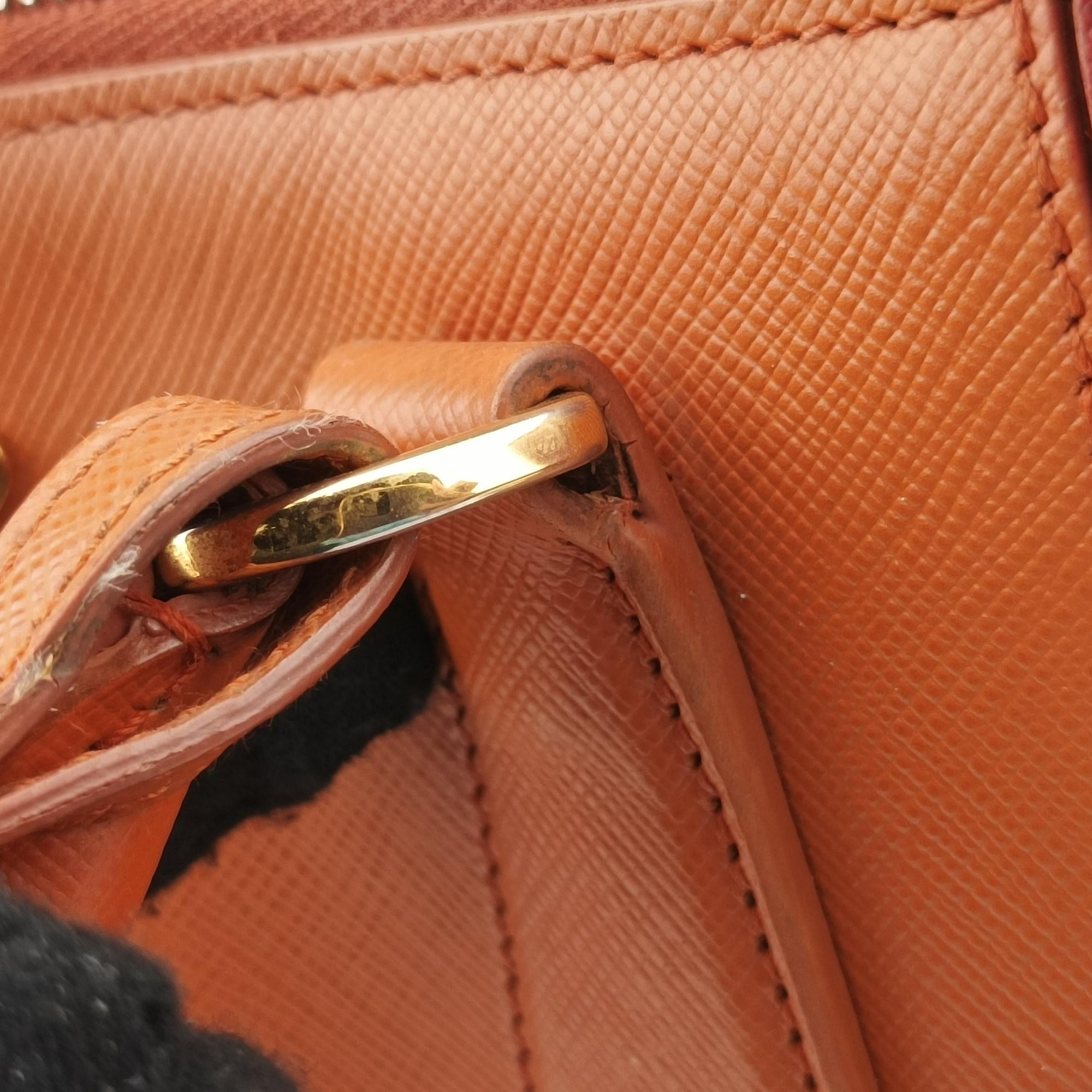 Pre-owned Prada Galleria Orange×red SAFFIANO Leather BN1844 clutchbag | stylenewstar