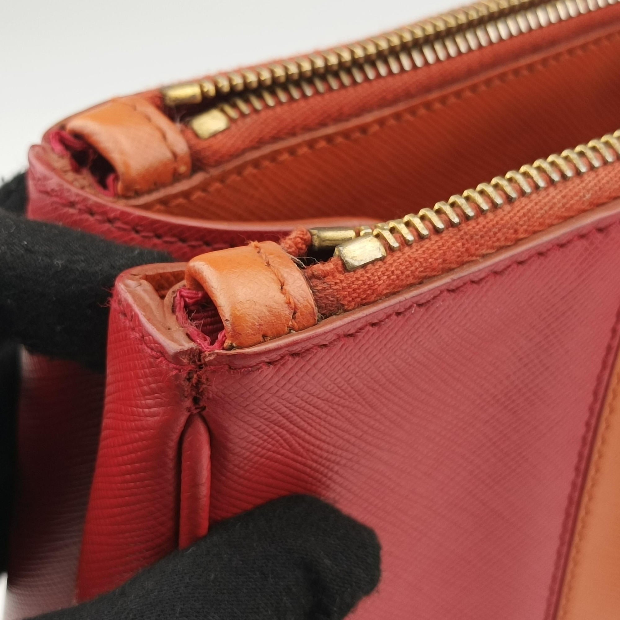 Pre-owned Prada Galleria Orange×red SAFFIANO Leather BN1844 clutchbag | stylenewstar