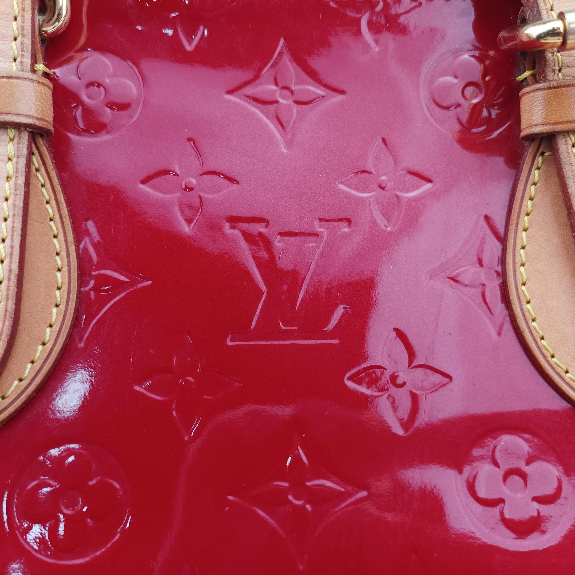 Pre-owned Louis Vuitton Rosewood Avenue POMME D’AMOUR Vernis M93507 shoulderbag | stylenewstar