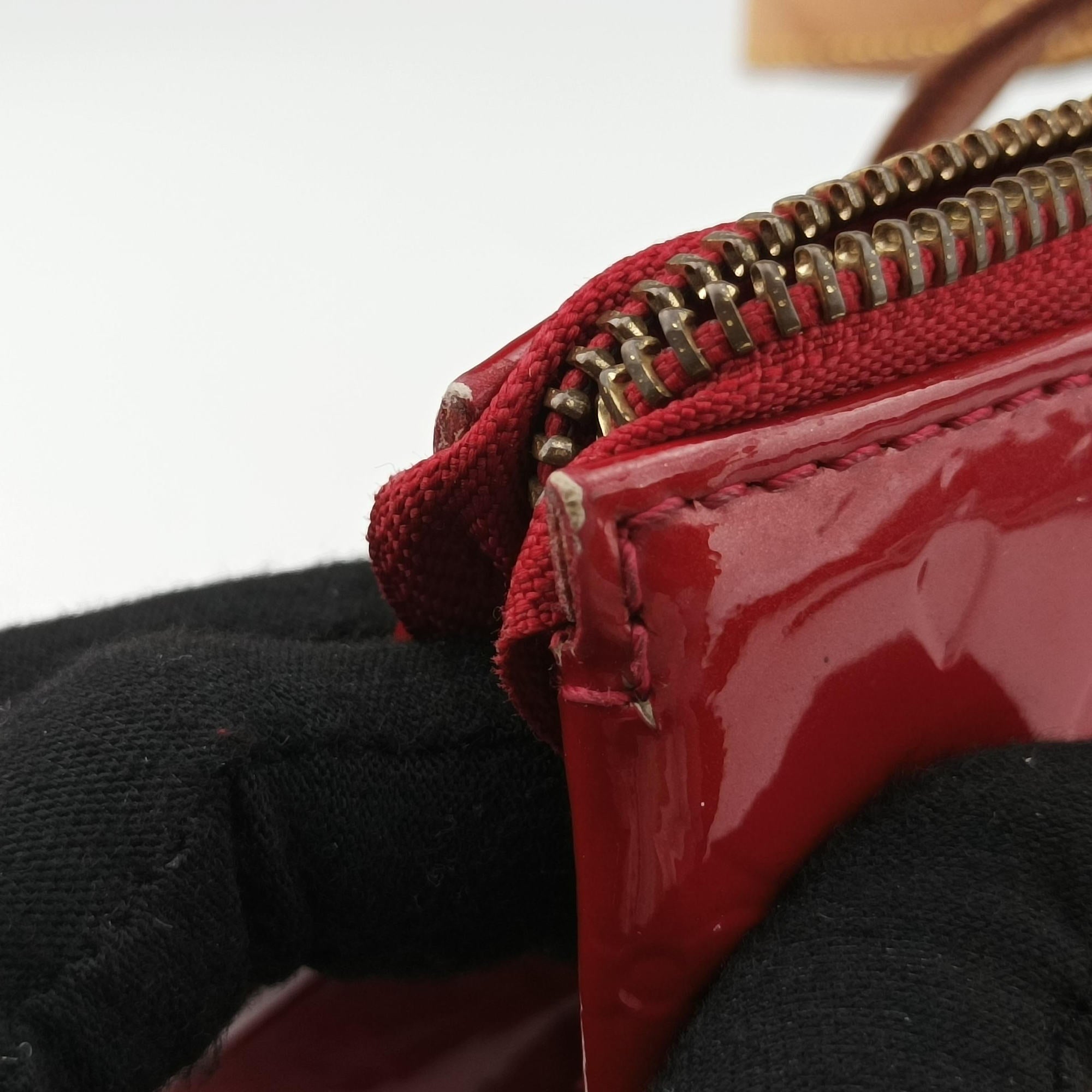 Pre-owned Louis Vuitton Rosewood Avenue POMME D’AMOUR Vernis M93507 shoulderbag | stylenewstar