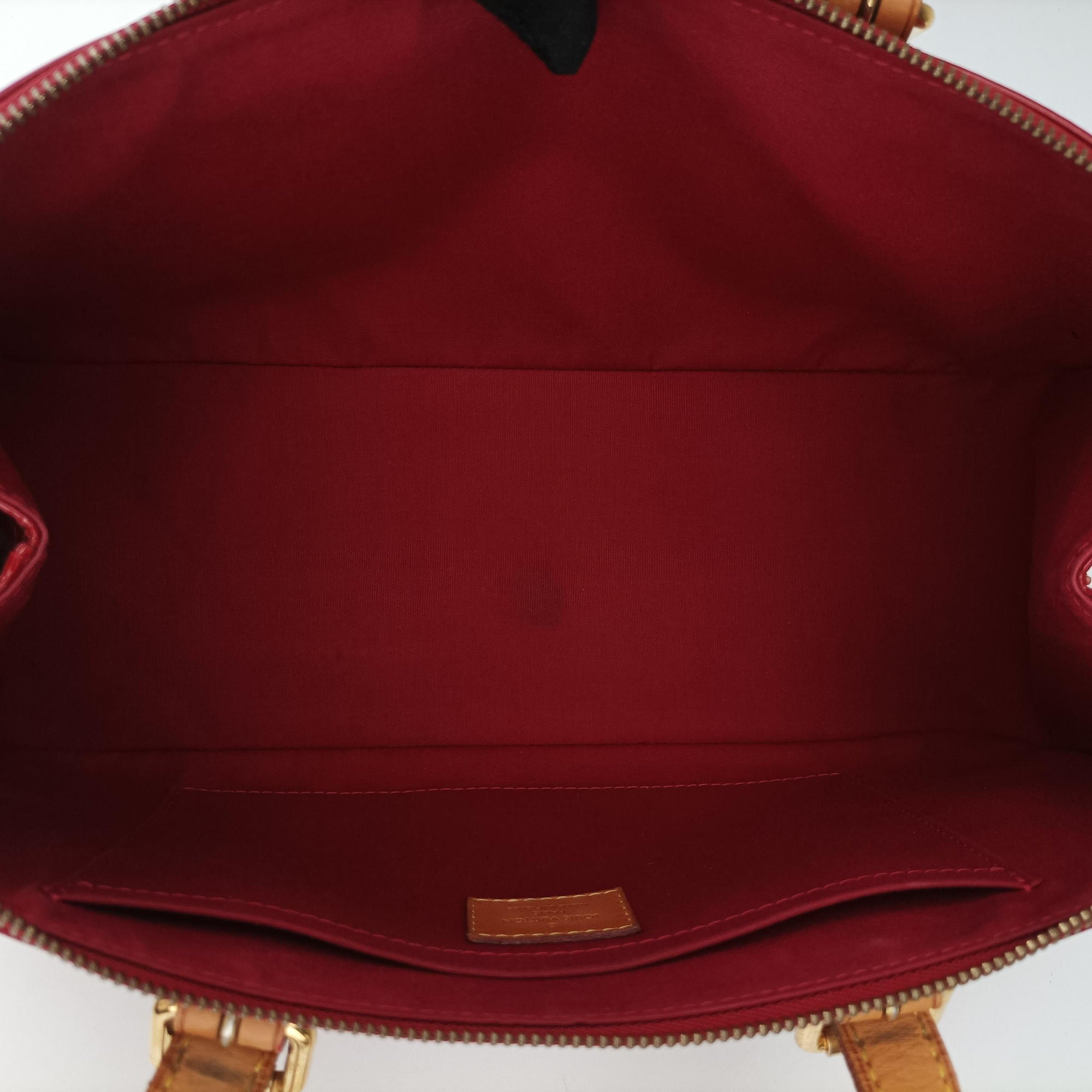 Pre-owned Louis Vuitton Rosewood Avenue POMME D’AMOUR Vernis M93507 shoulderbag | stylenewstar