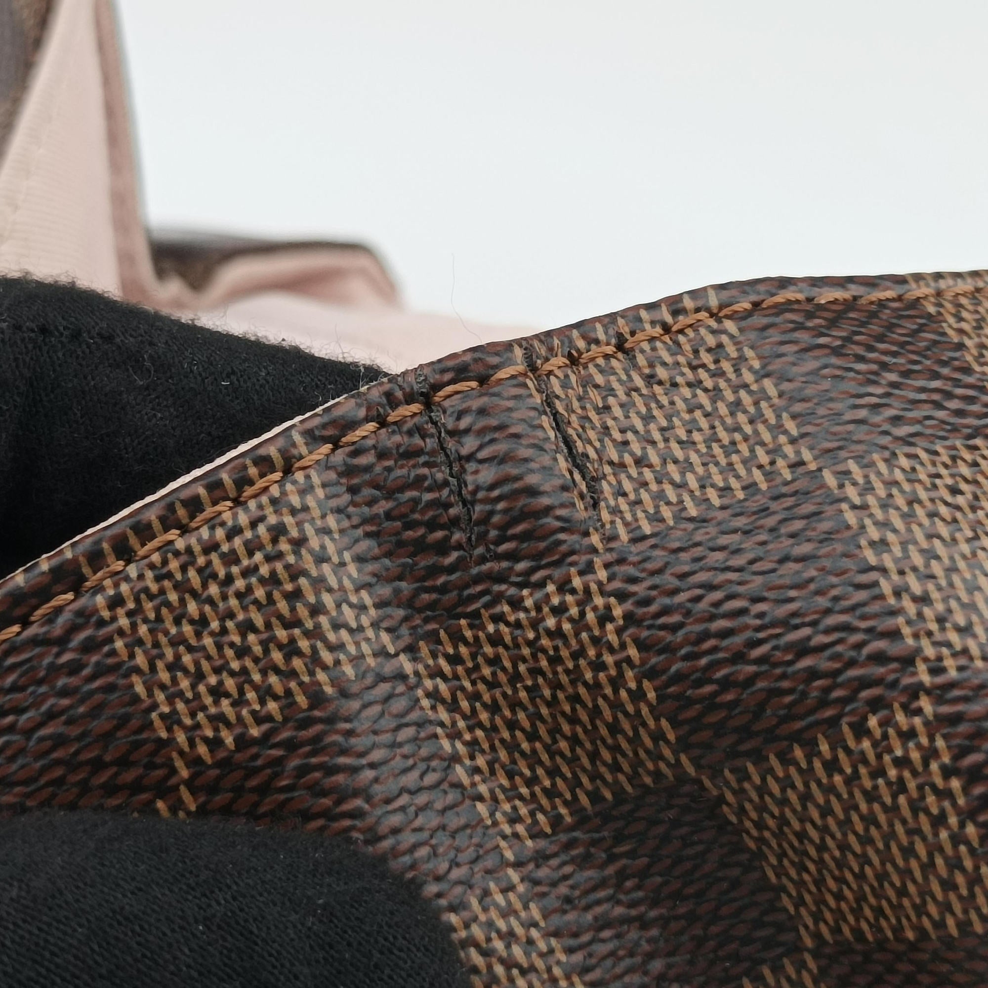 Pre-owned Louis Vuitton Daypack Clapton EBENE×MAGNOLIA Monogram Canvas×calf leather N42262 backpack/rucksack | stylenewstar