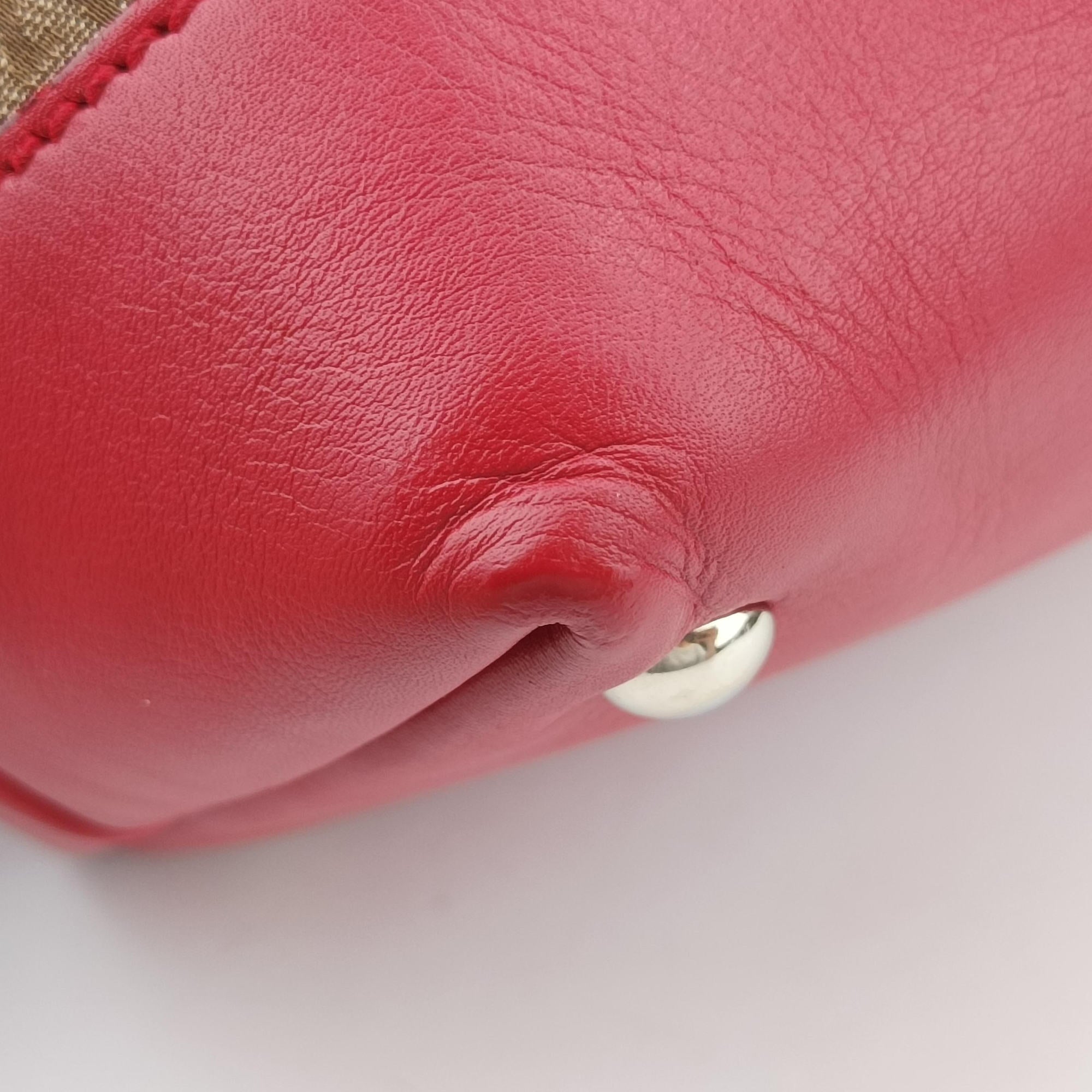 Pre-owned Gucci Valentine heart charm beige×red Canvas×Leather 309122 shoulderbag | stylenewstar
