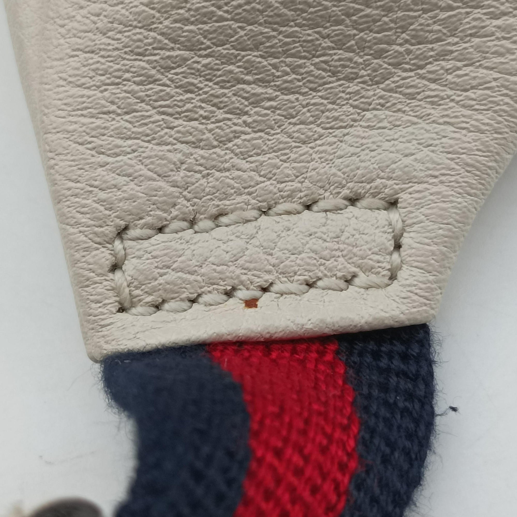 Secondhand Gucci Print White Leather 527792 bum bag/waist bag | stylenewstar